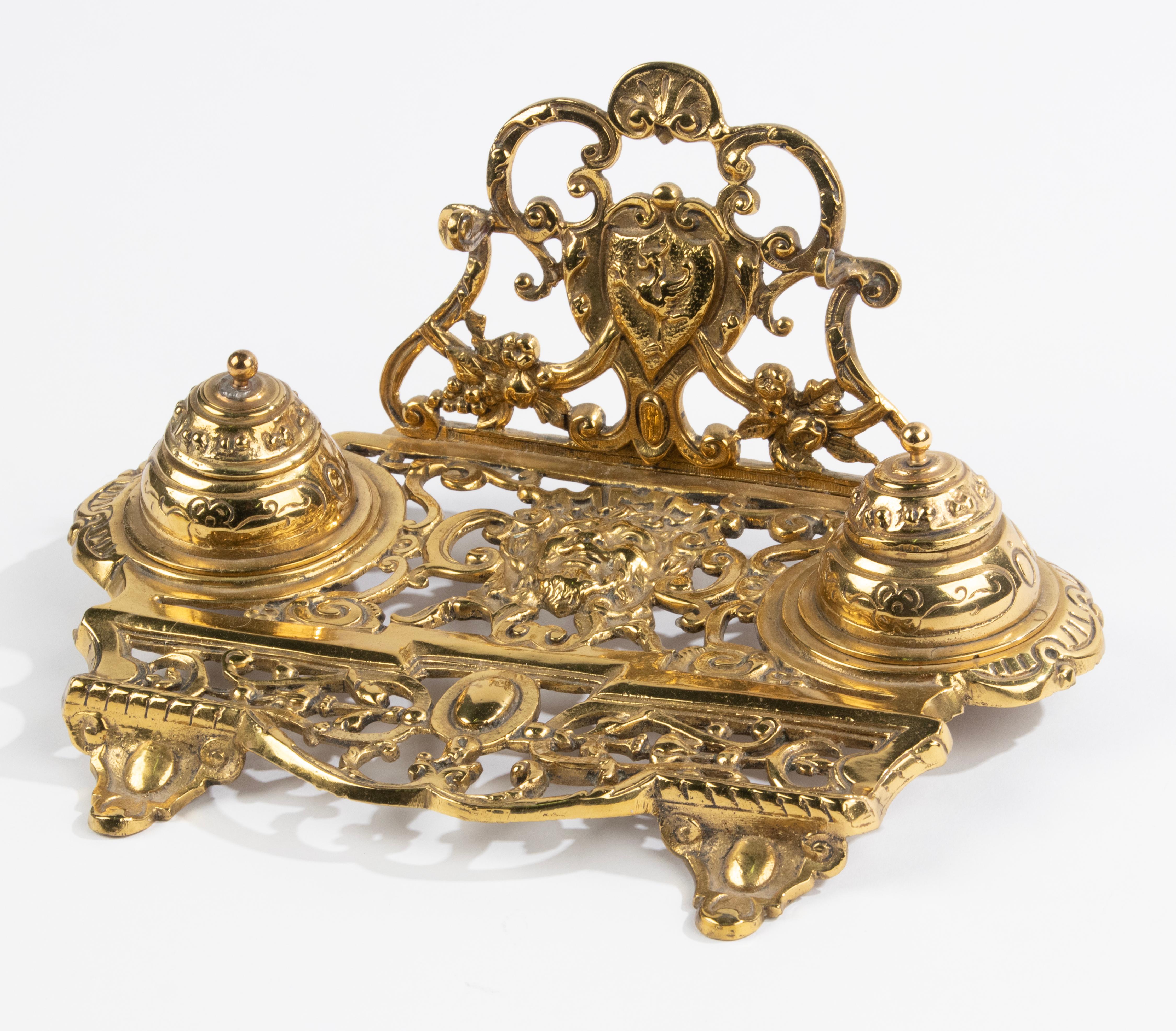 Early 20th Century Polished Brass Renaissance Style Inkwell For Sale 2
