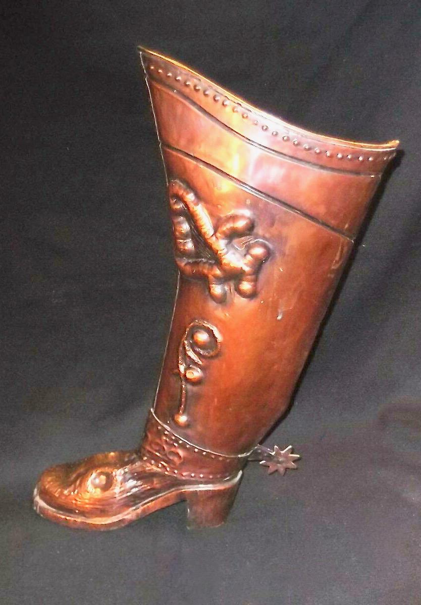 Early 20th Century Polished Copper Knights Boot Umbrella Stand For Sale 3