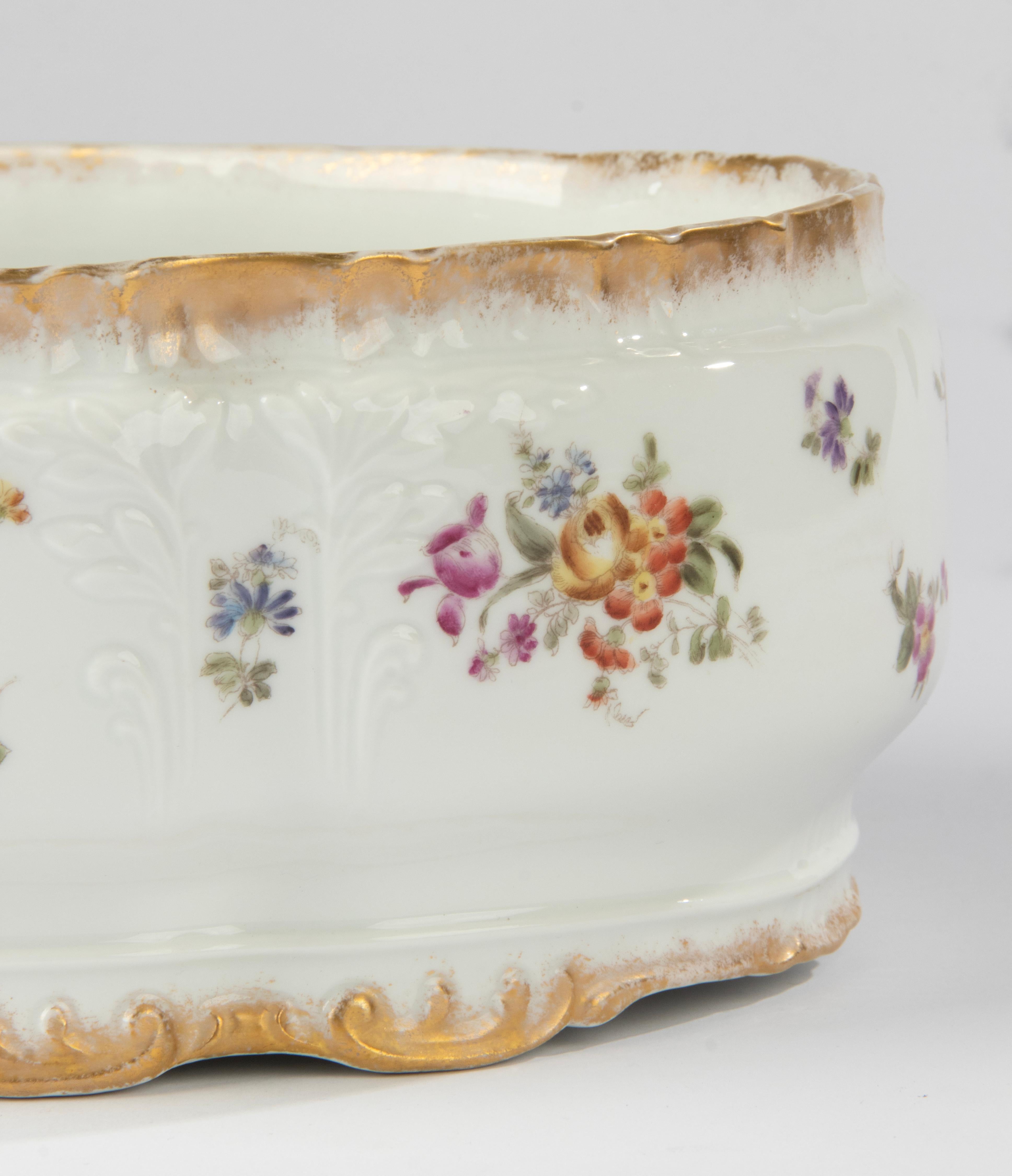 Early 20th Century Porcelain Jardinière Made by Limoges, France For Sale 10