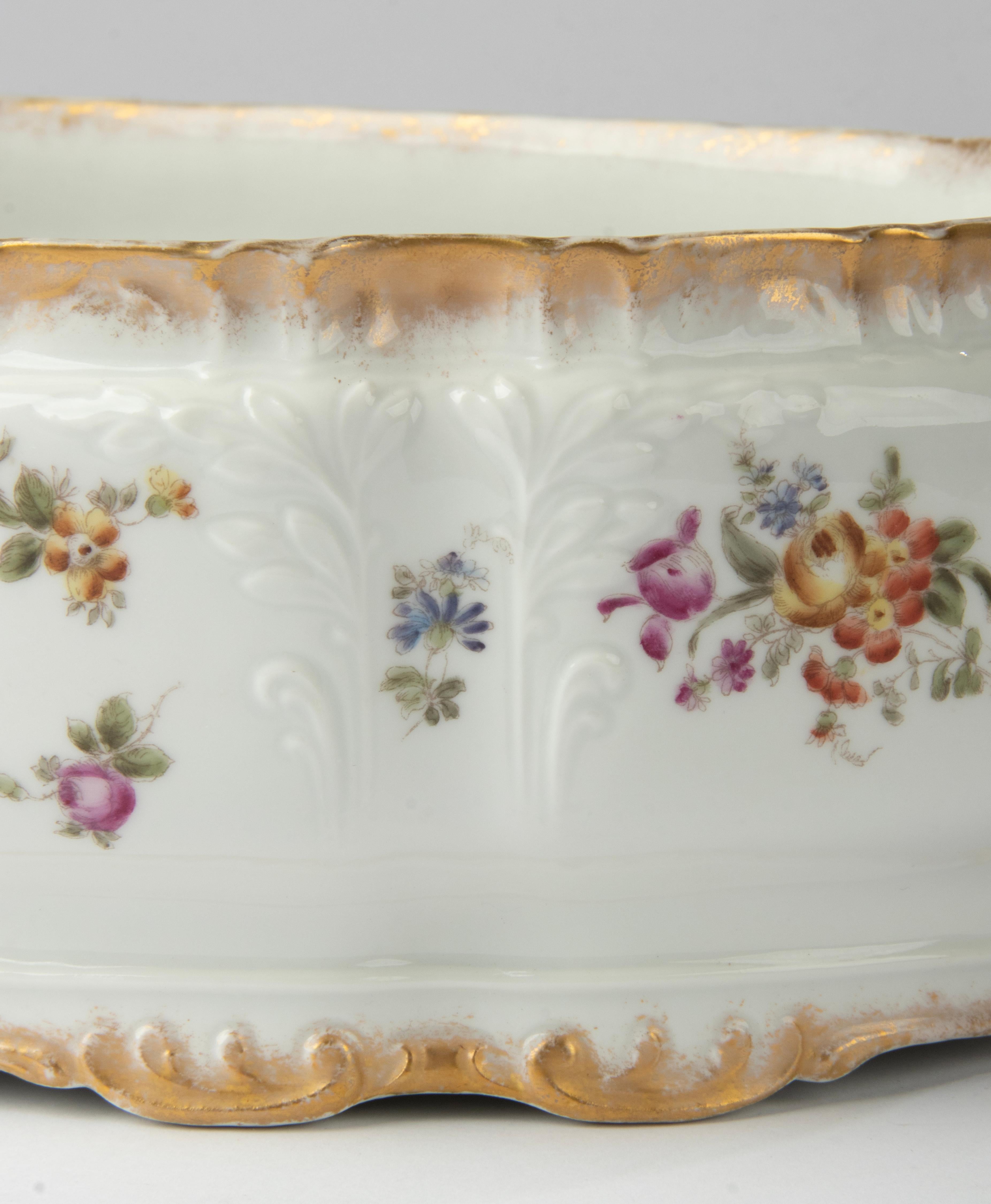 Early 20th Century Porcelain Jardinière Made by Limoges, France For Sale 12