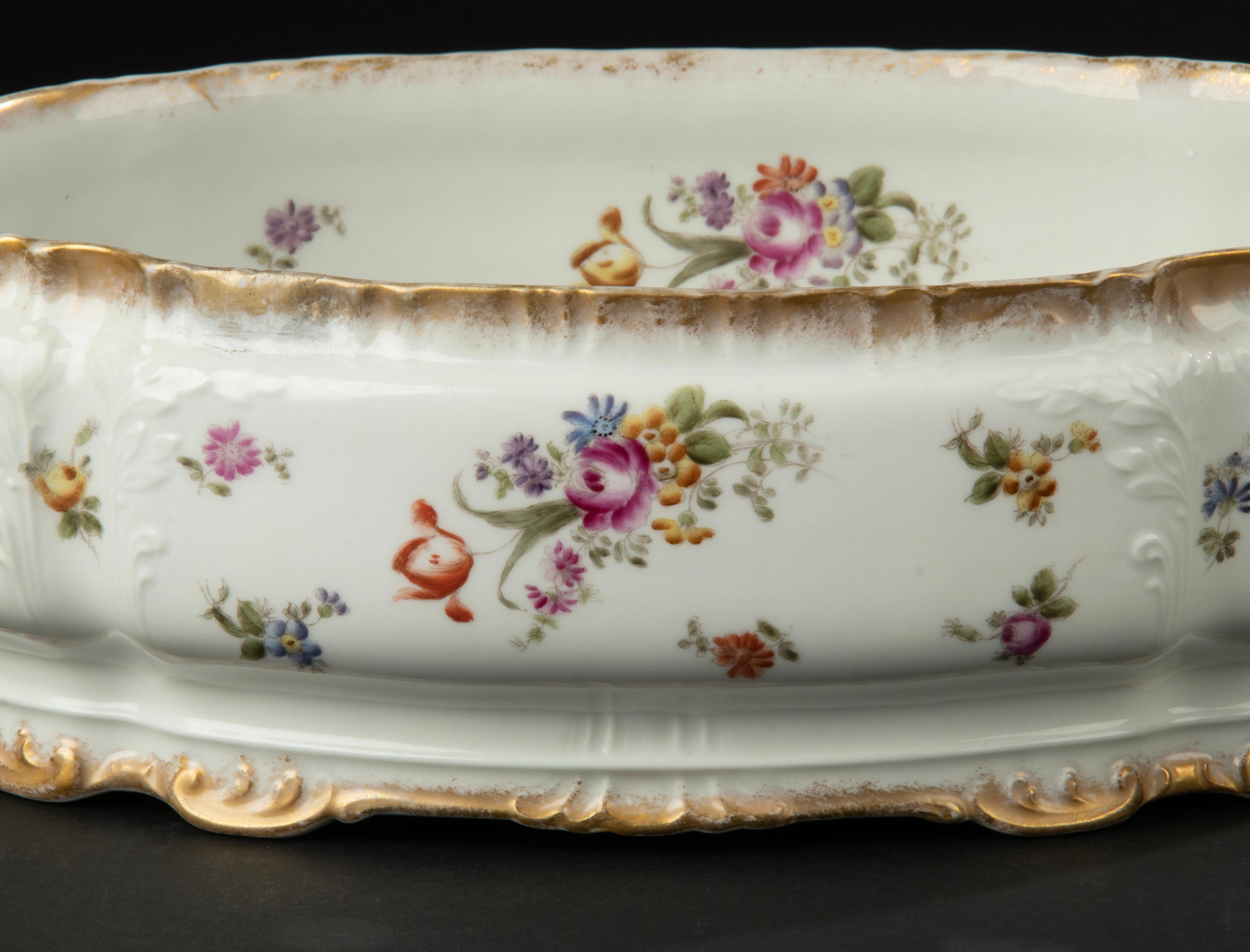 Belle Époque Jardinière en porcelaine de Limoges du début du 20ème siècle - France  en vente