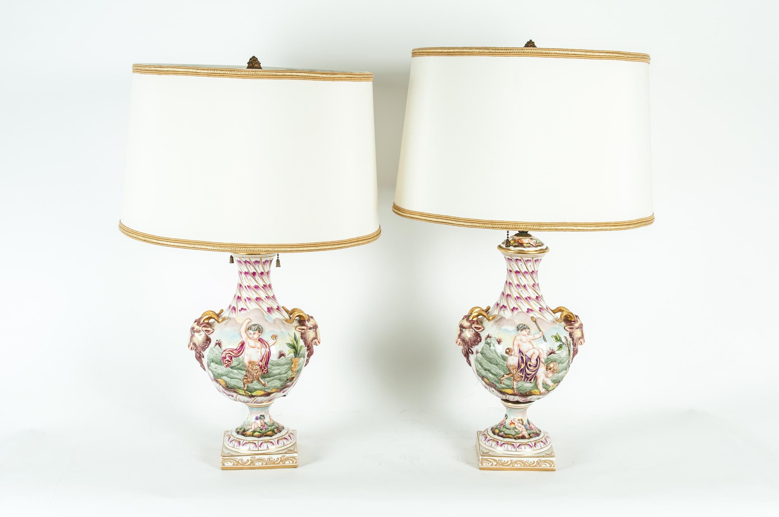 Early 20th Century Porcelain Pair of Table Lamp 6