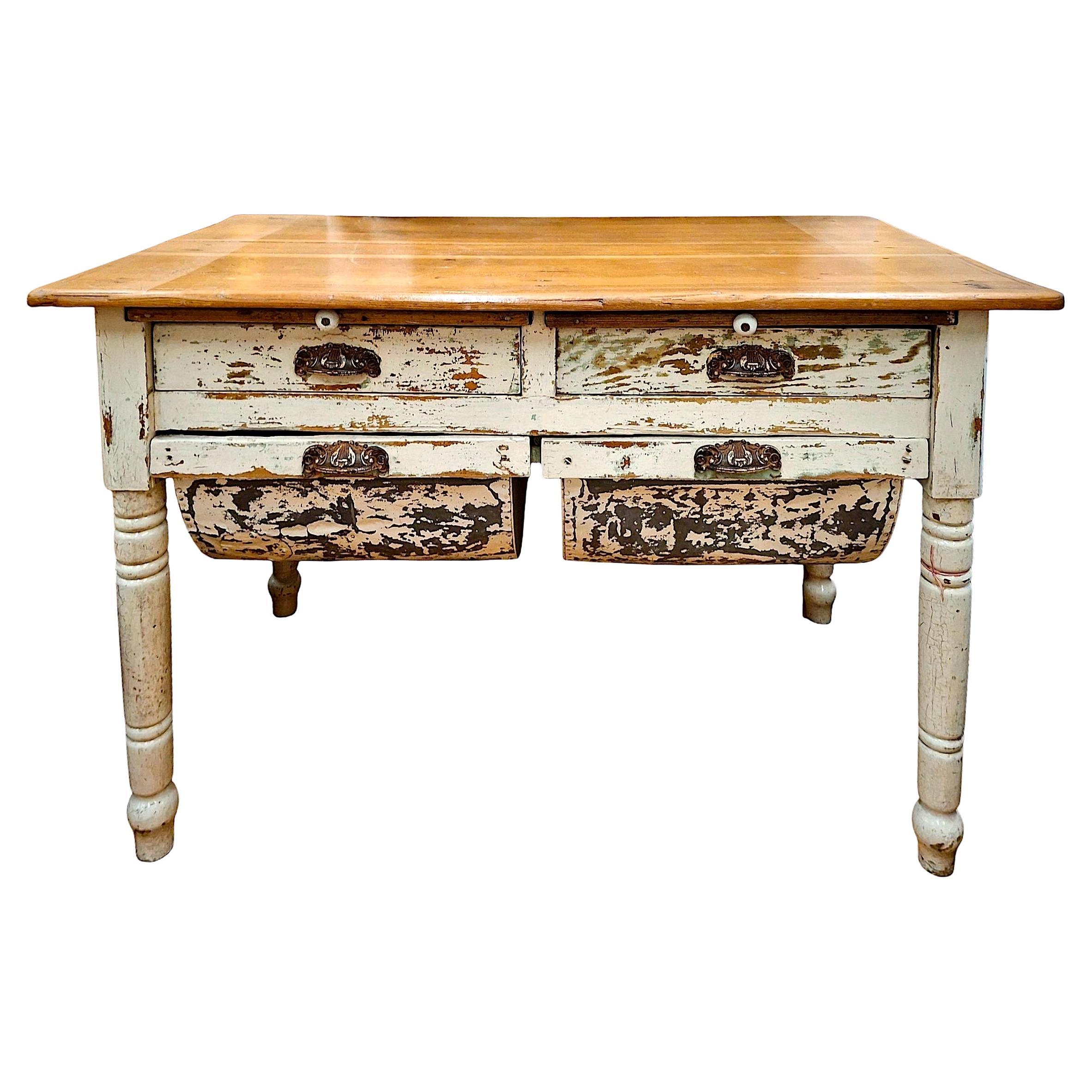 Table de boulanger "Possum Belly" du début du 20e siècle en vente