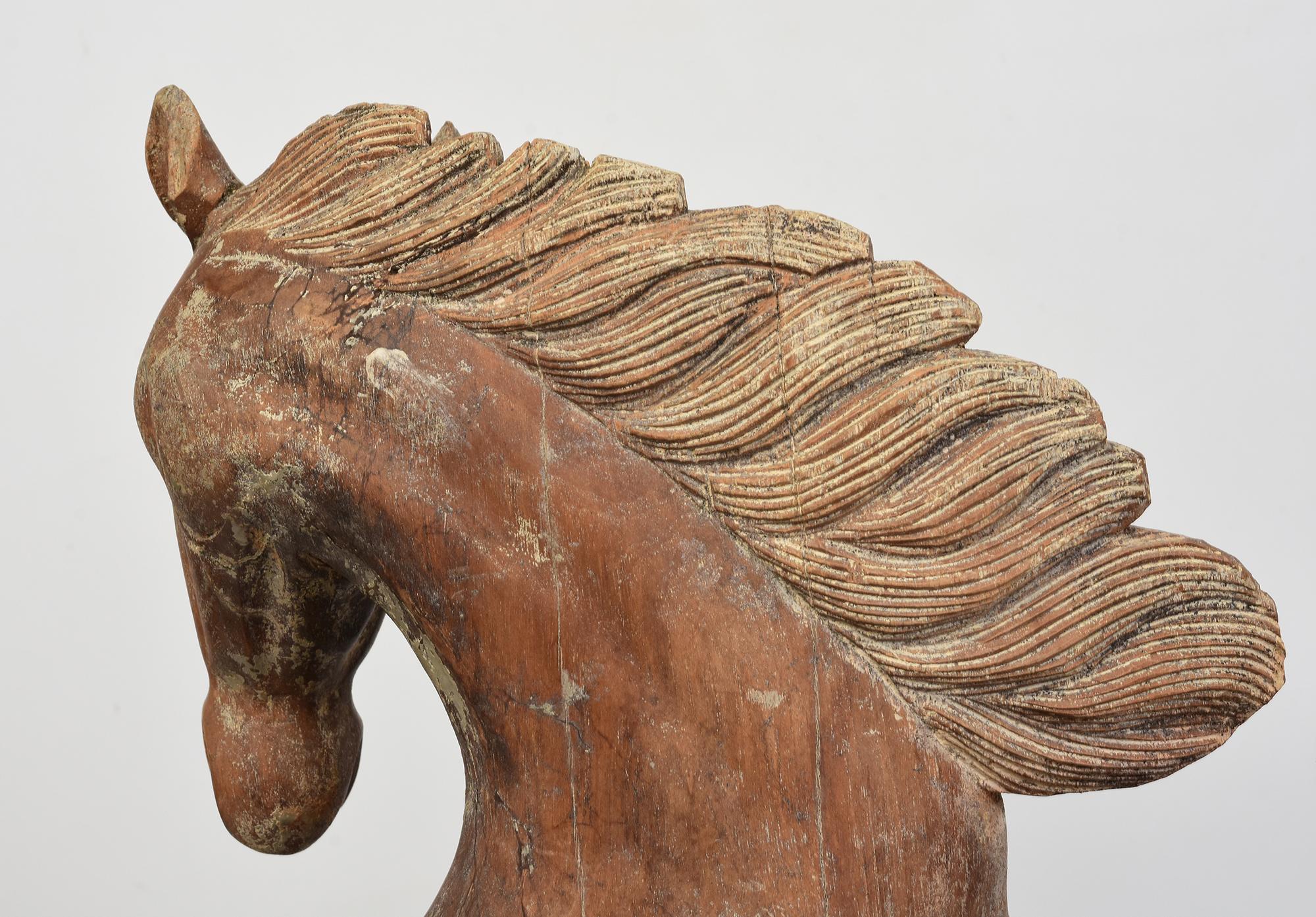 Cavallo di legno rampante dei primi del Novecento in vendita 4