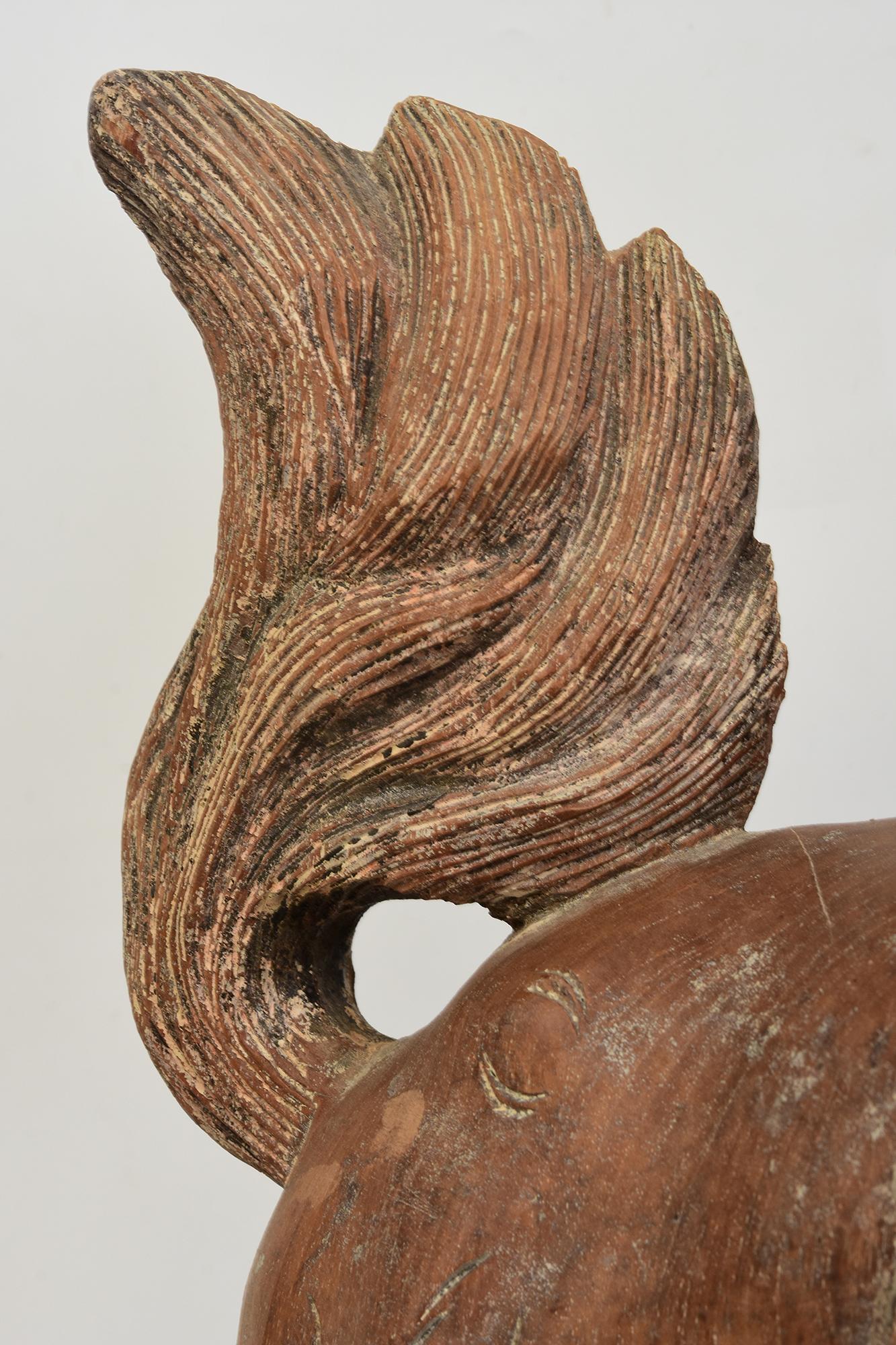 Intagliato a mano Cavallo di legno rampante dei primi del Novecento in vendita