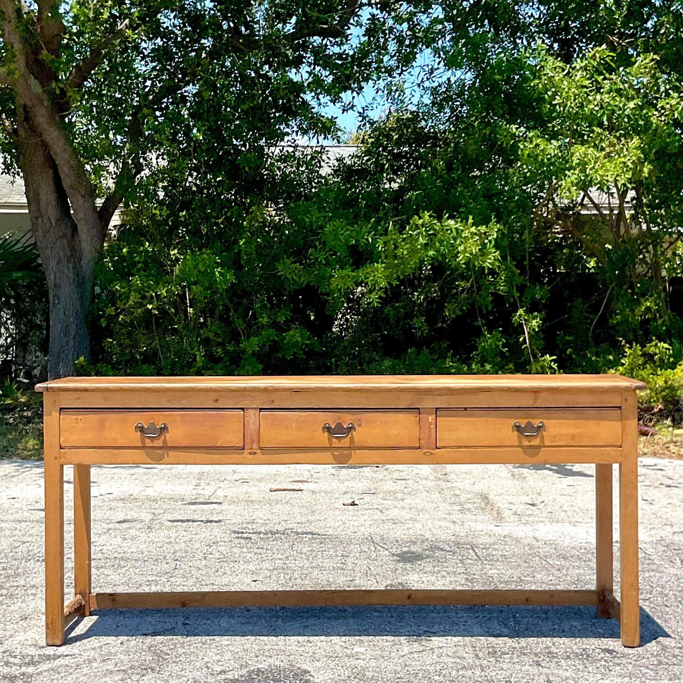 Rustique Table console en bois patiné primitif du début du 20e siècle en vente