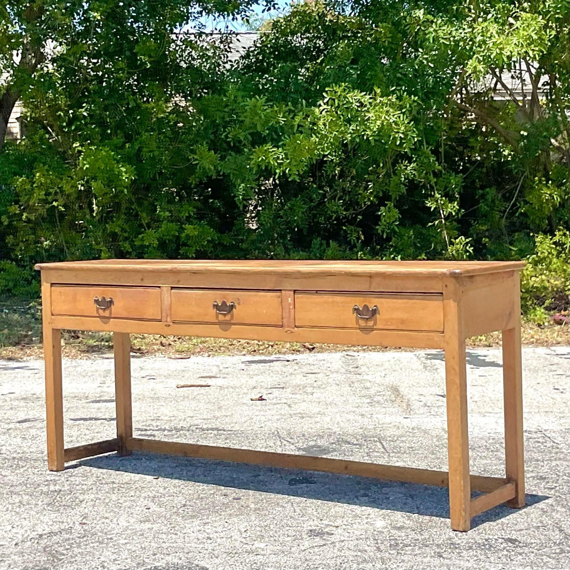 Métal Table console en bois patiné primitif du début du 20e siècle en vente