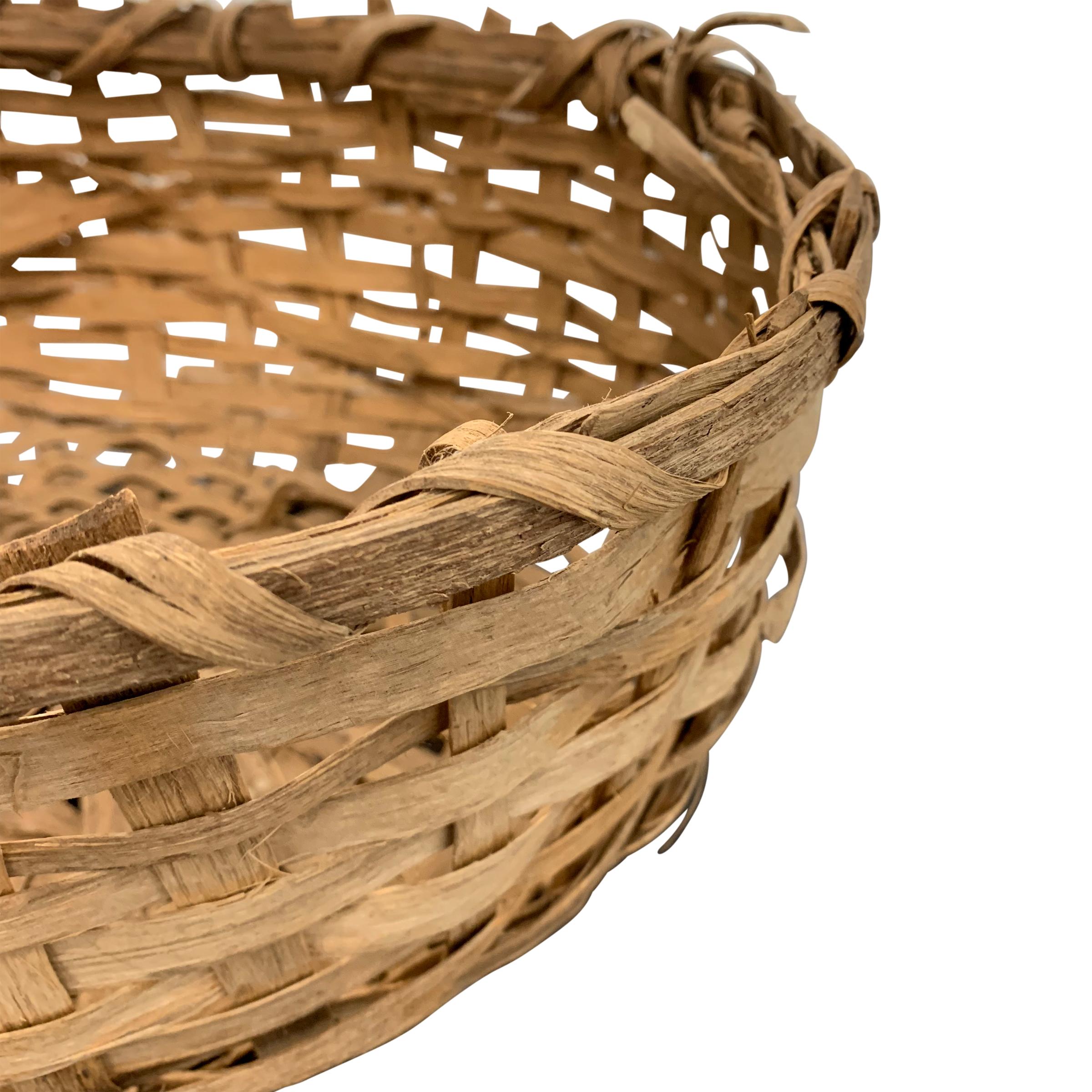 Early 20th Century Primitive Splint Basket In Good Condition In Chicago, IL