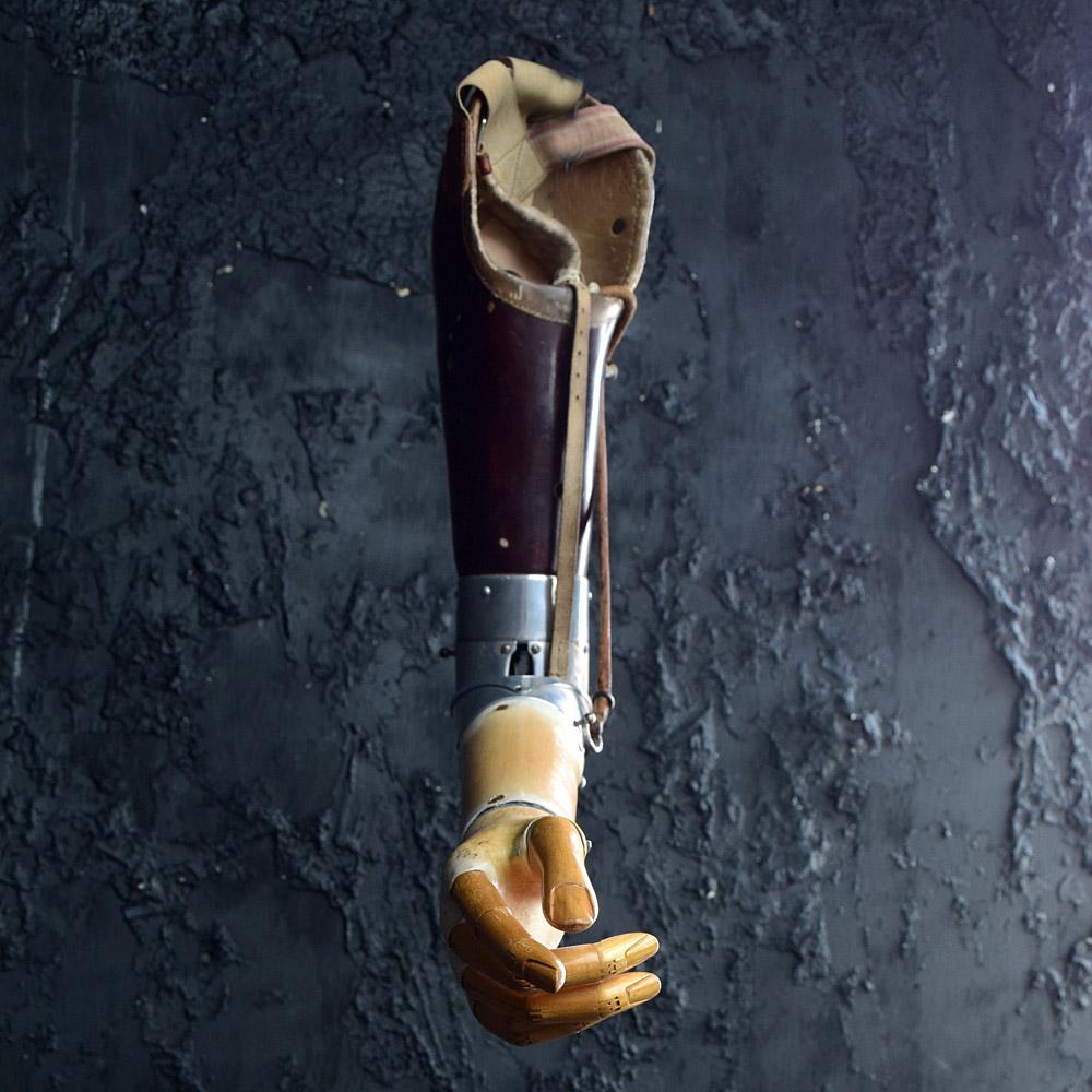 1920 prosthetic arm