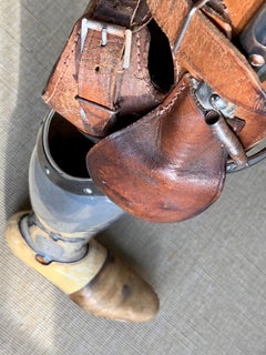 Early 20th Century Prosthetic Leg in Leather and Metal by Leridon of Paris