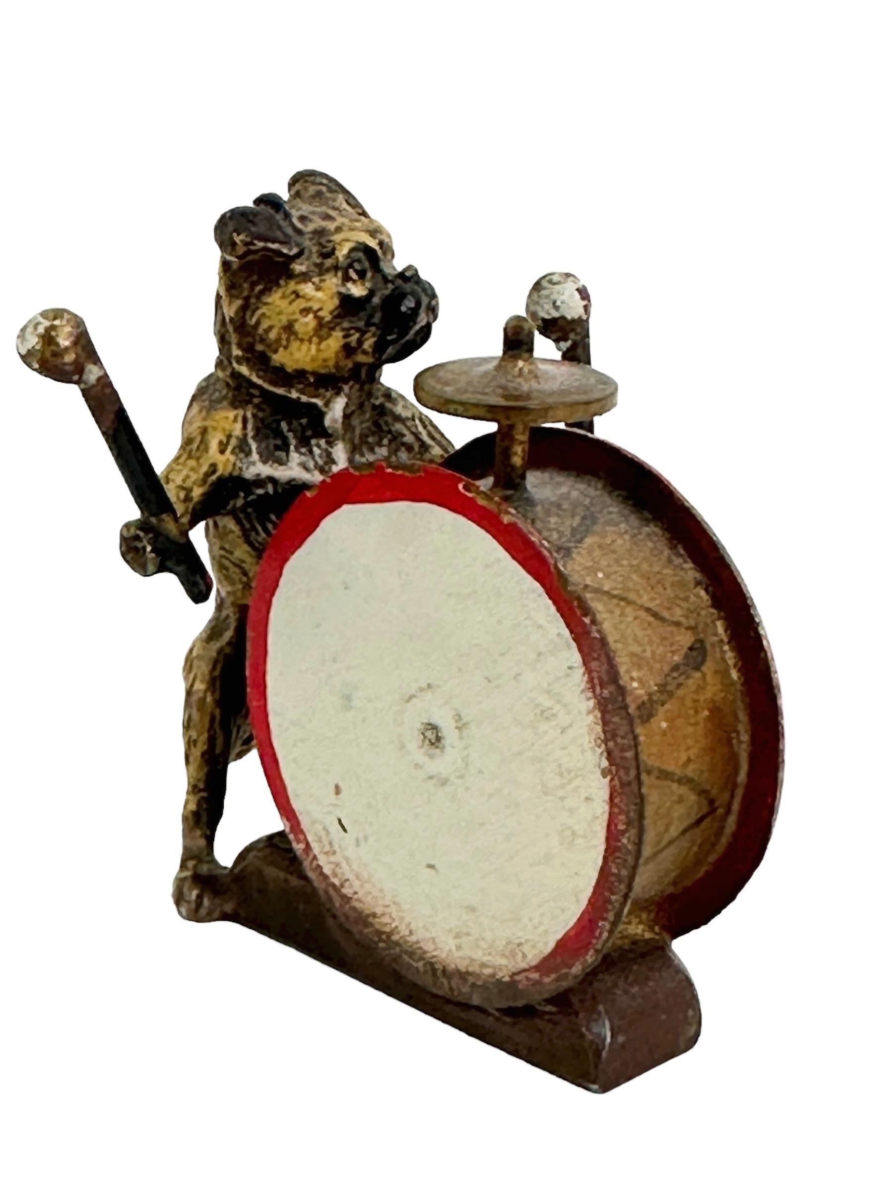 Early 20th Century Pug Dog Musician Austrian Vienna Bronze Miniature Figure For Sale 1