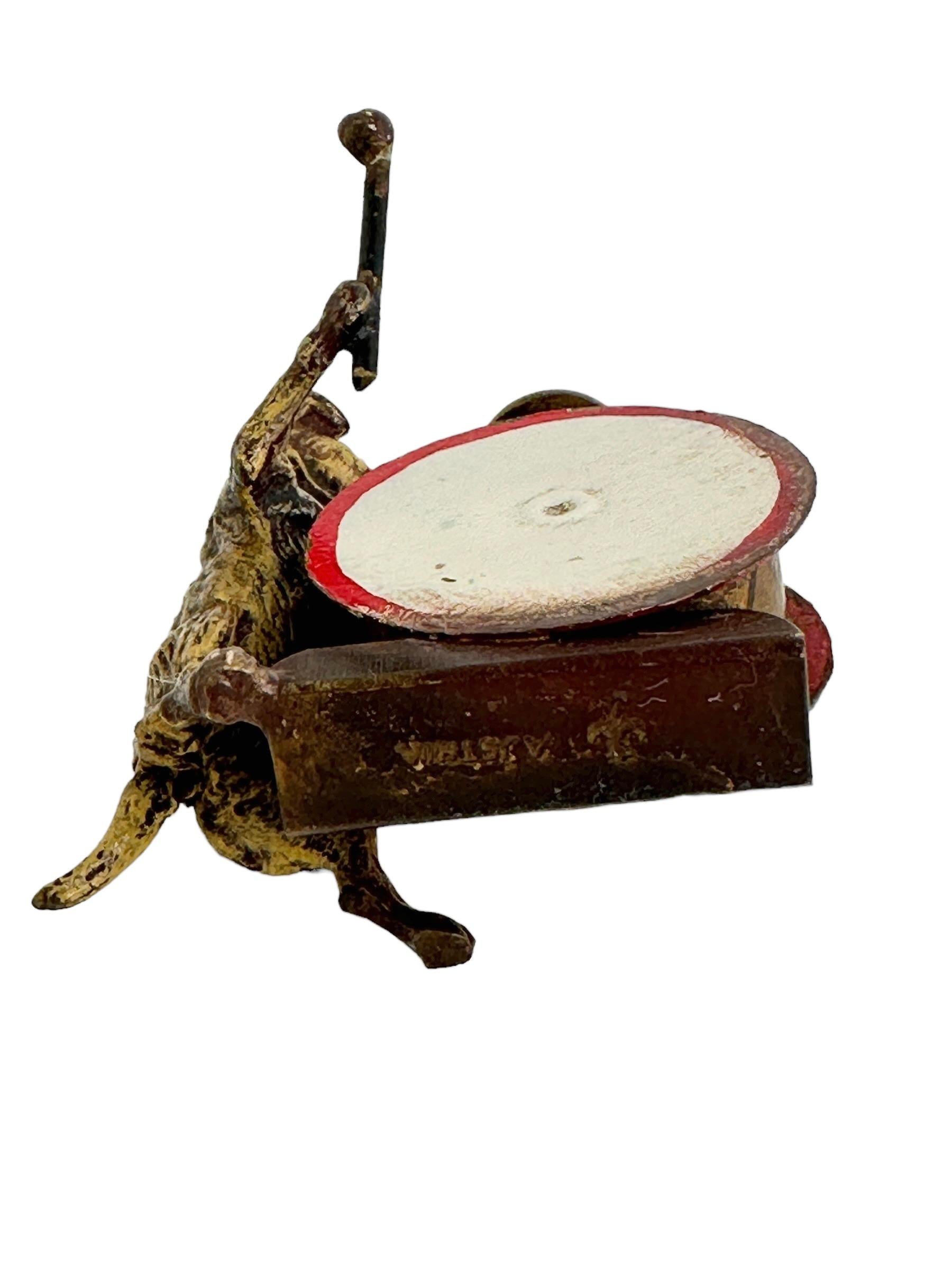 Early 20th Century Pug Dog Musician Austrian Vienna Bronze Miniature Figure For Sale 2