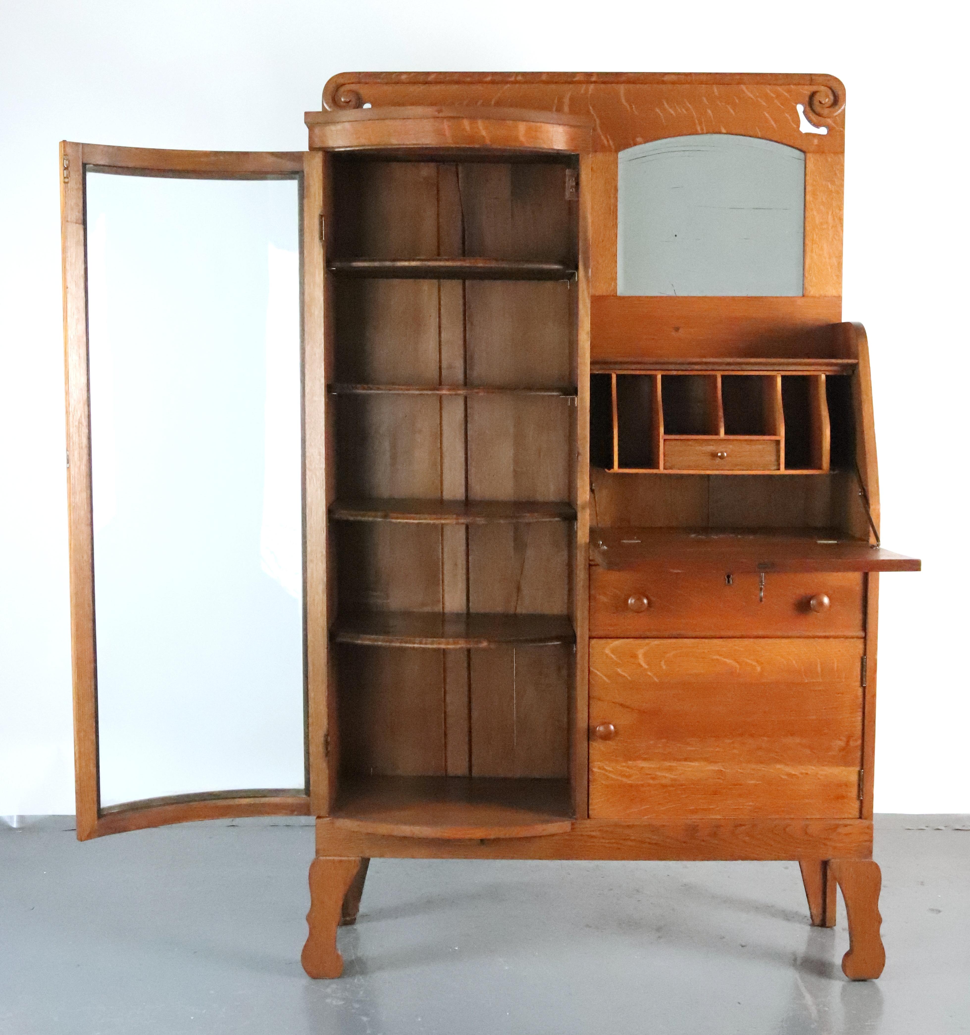 Early 20th Century Quarter Sawn Oak Side by Side Cabinet For Sale 2