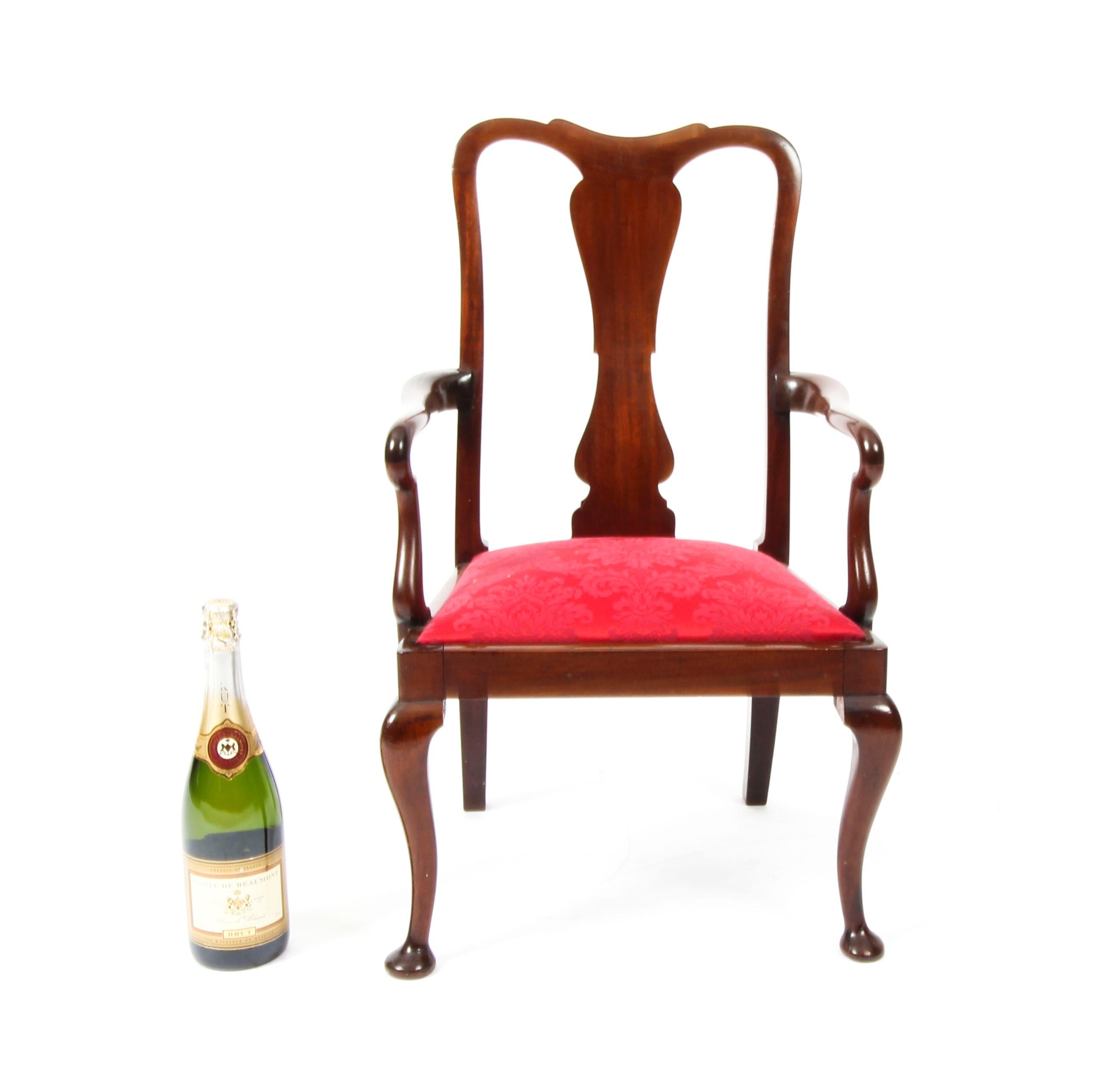 Chaise d'enfant en acajou de style néo-Renaissance Queen Anne du début du XXe siècle en vente 6