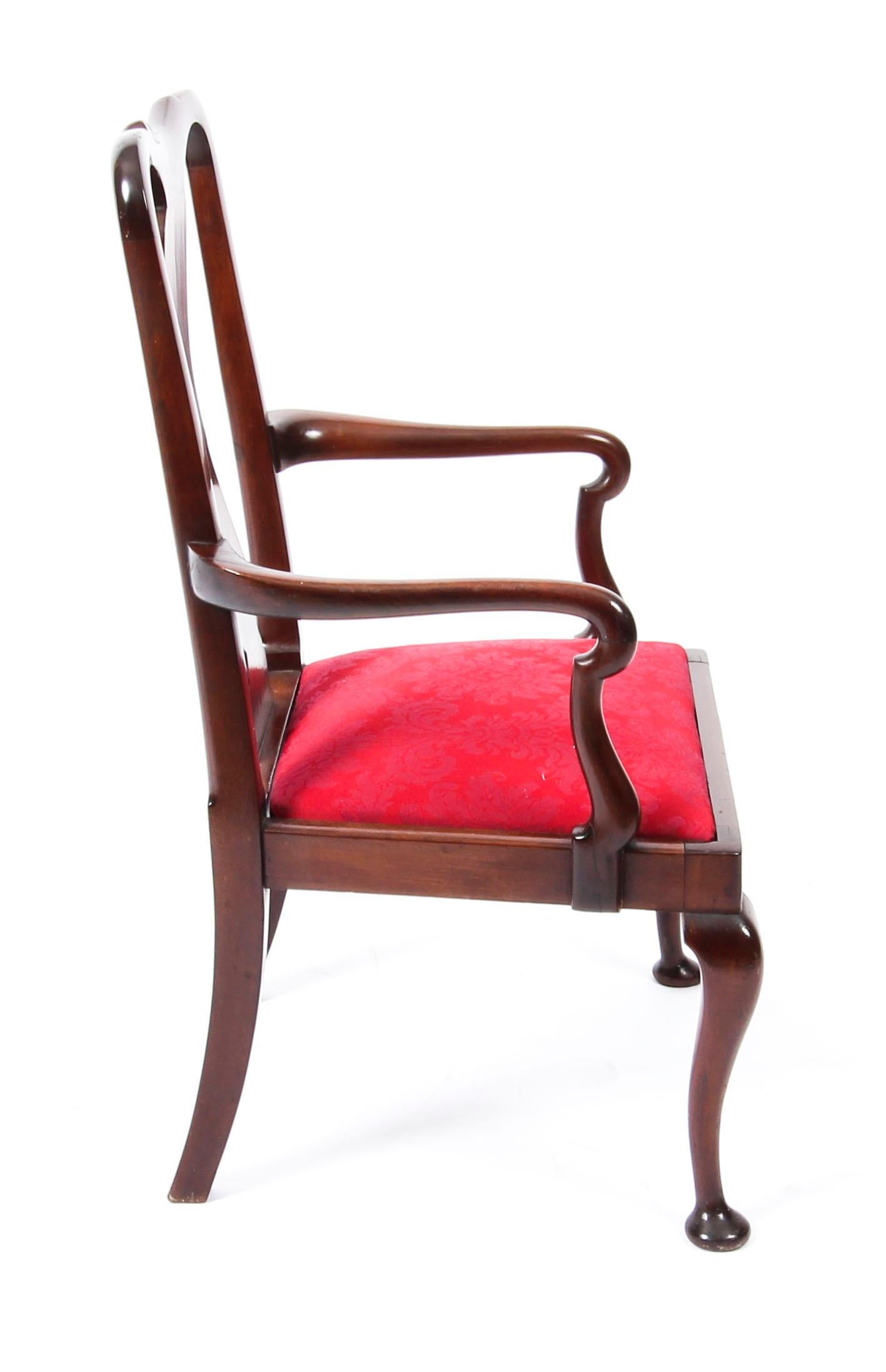 Early 20th Century Queen Anne Revival Mahogany Child's Chair For Sale 2