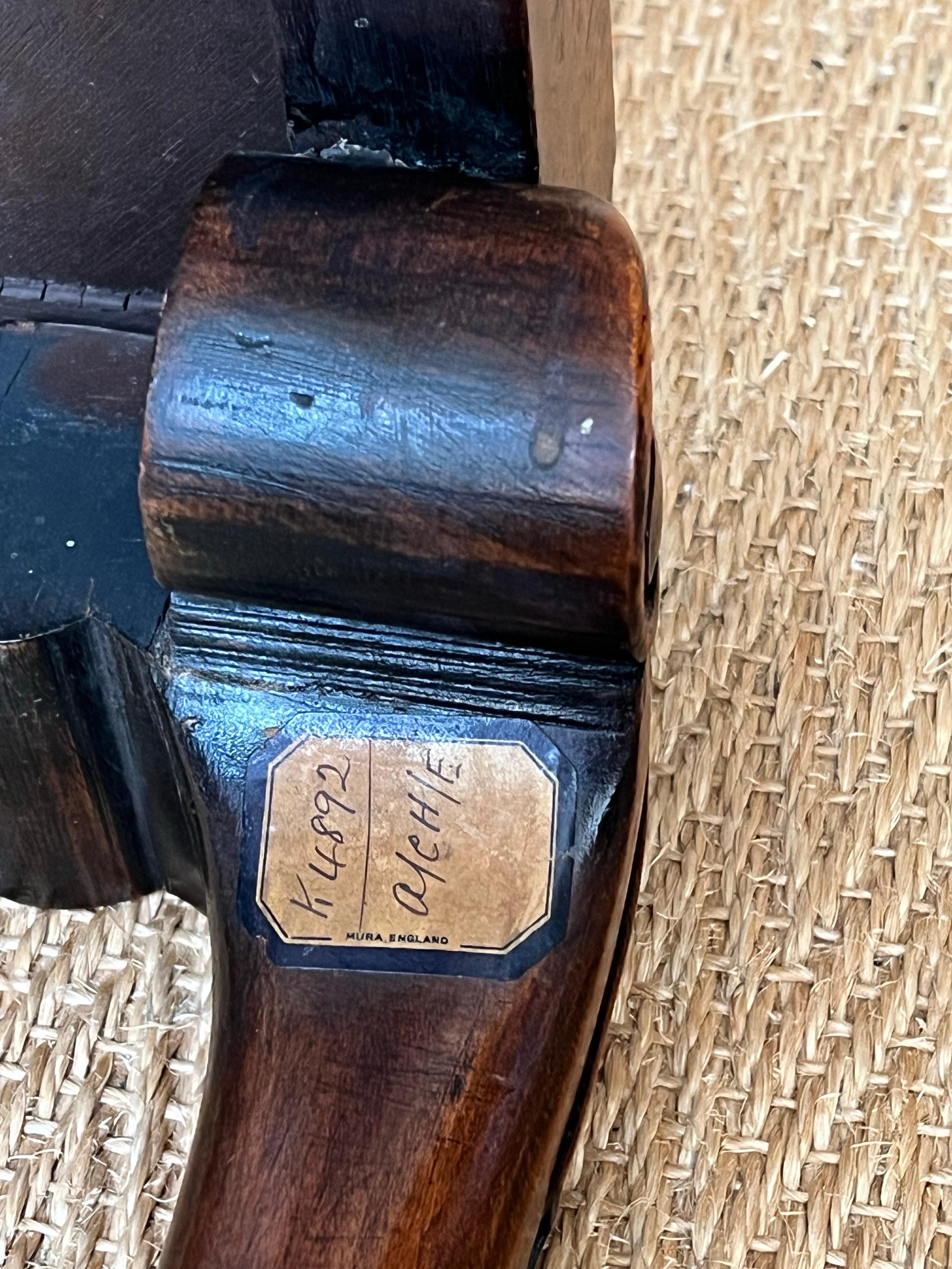 Tabouret en ronce de noyer du début du 20e siècle, style Queen Anne en vente 1