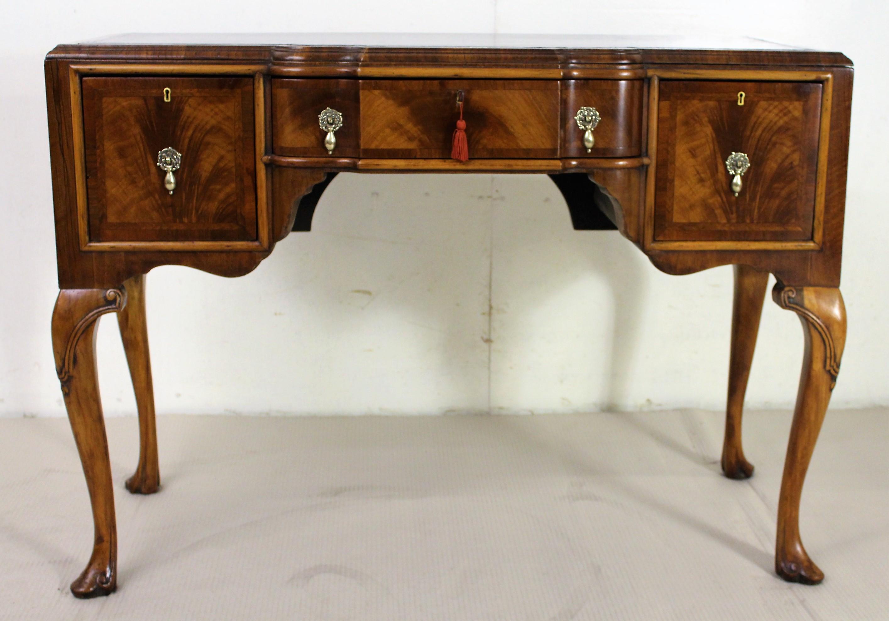 English Early 20th Century Queen Anne Style Burr Walnut Writing Table