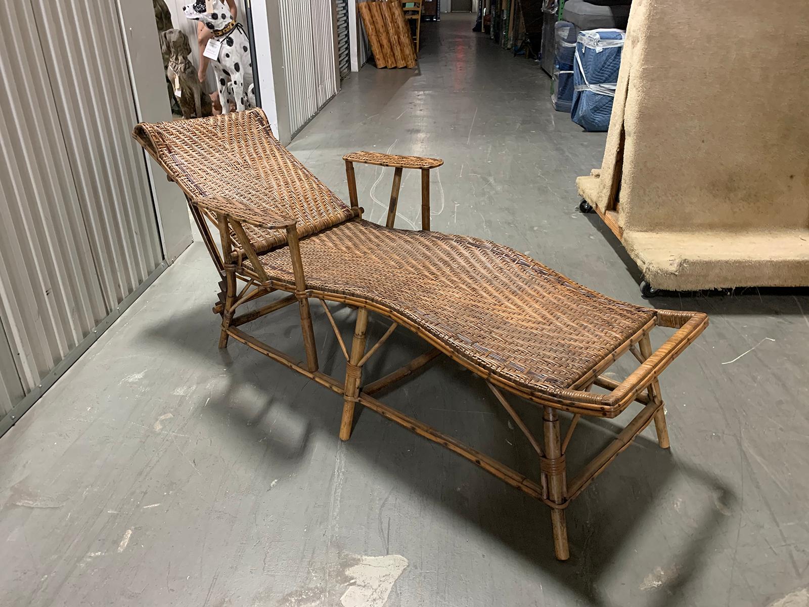 Early 20th Century Rattan and Bamboo Folding Chaise Lounge with Adjustable Back 3