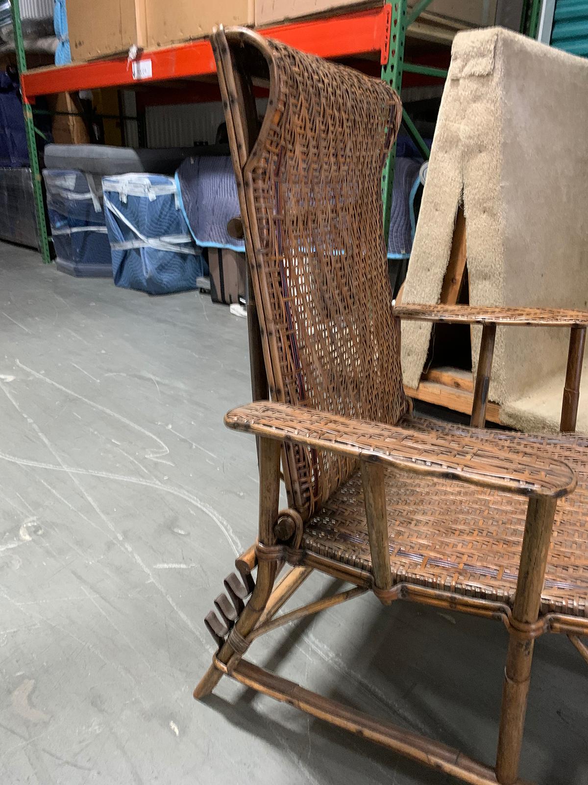 Early 20th Century Rattan and Bamboo Folding Chaise Lounge with Adjustable Back 6