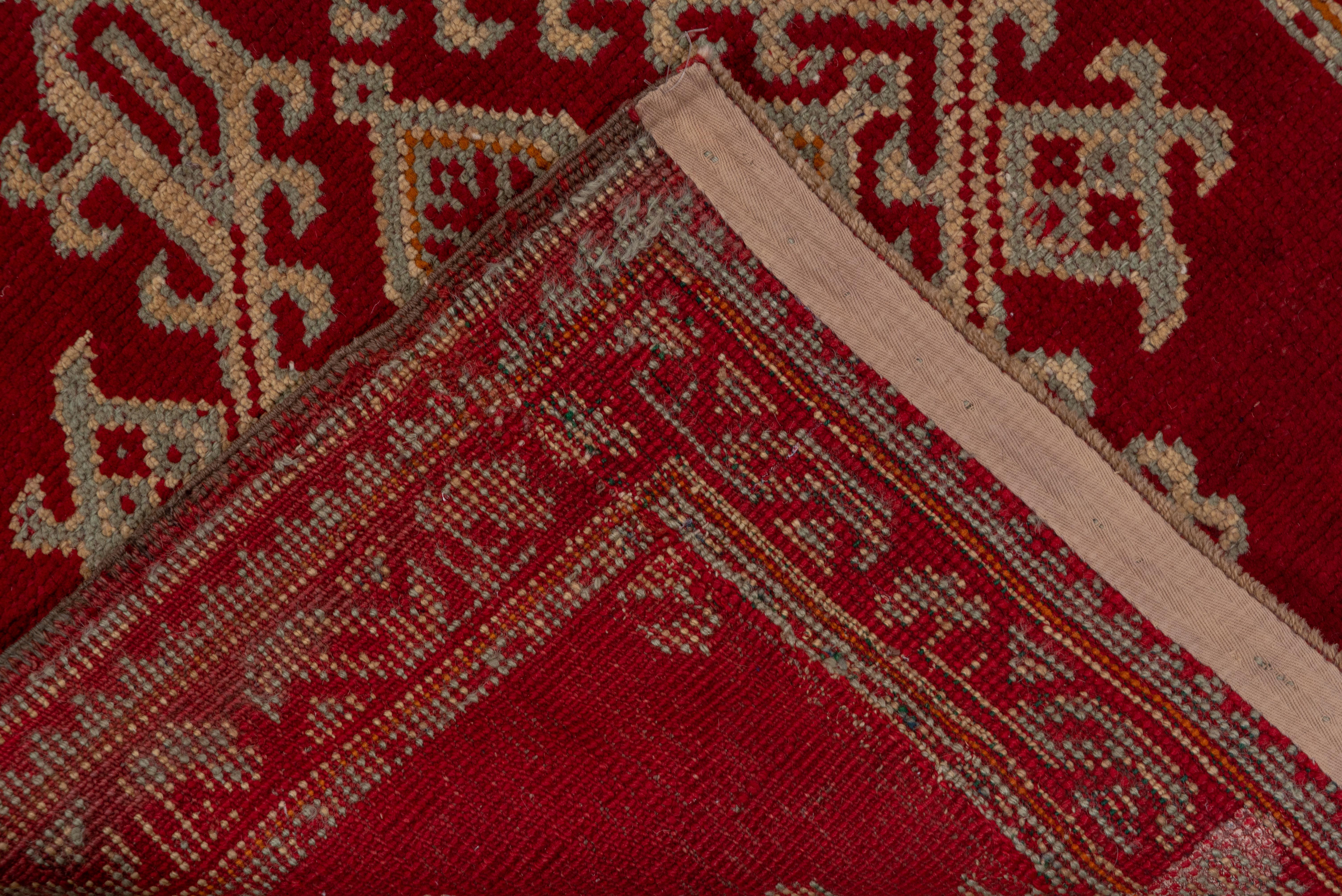 Early 20th Century Red Oushak Runner In Good Condition For Sale In New York, NY
