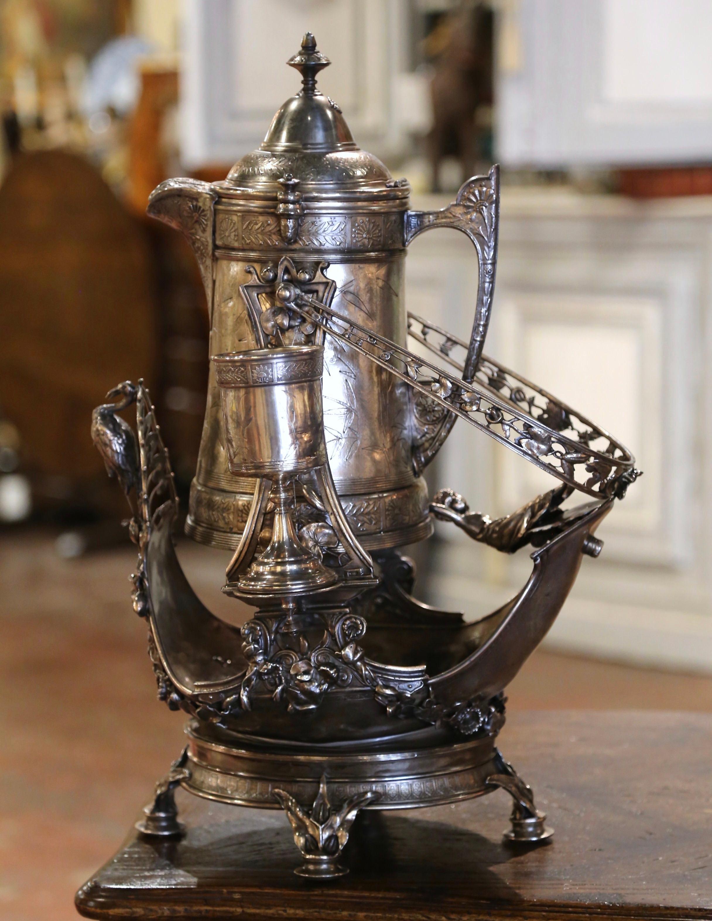 English Early 20th Century Reed & Barton Samovar on Separate Base with Goblets For Sale