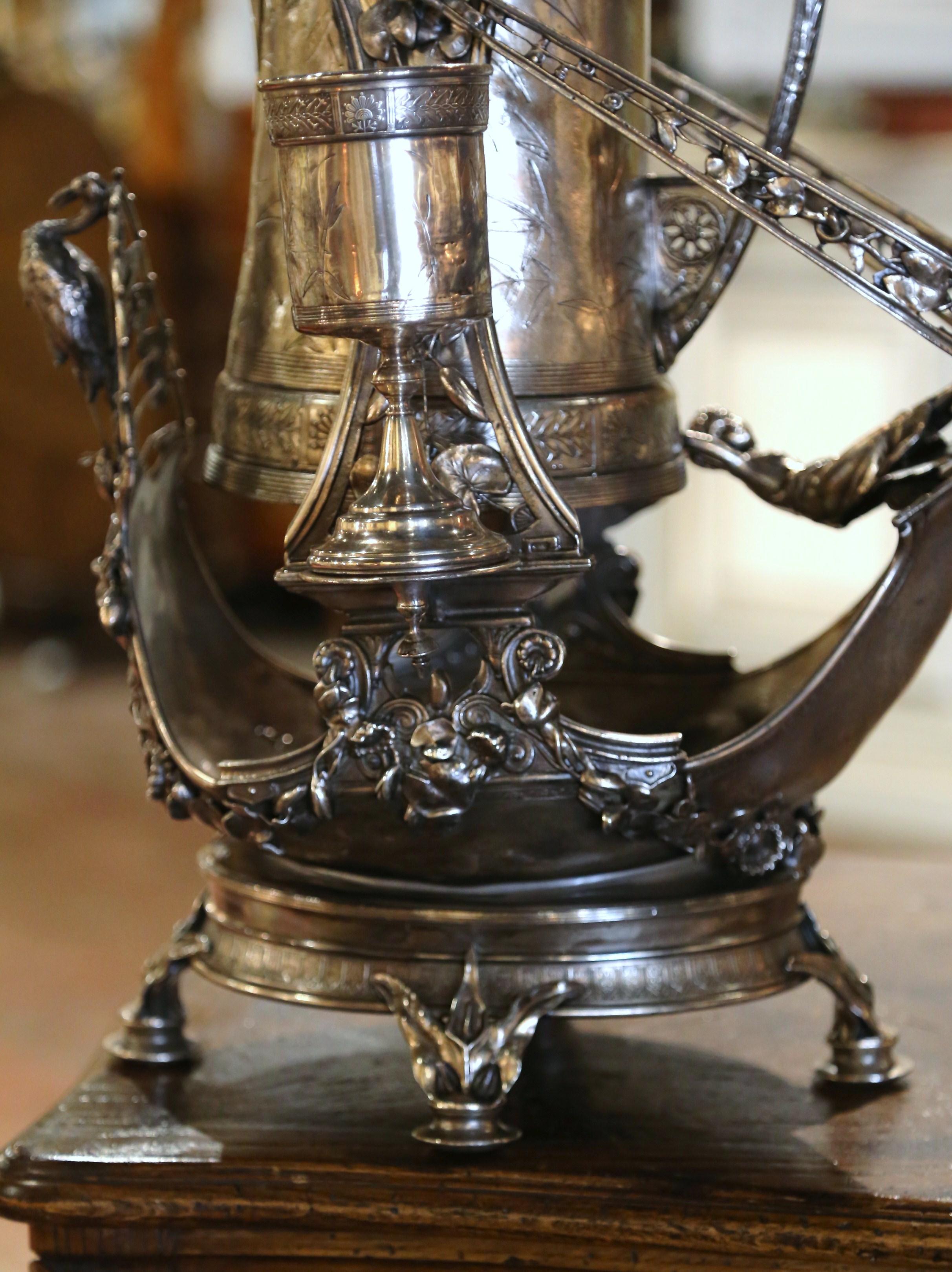 Early 20th Century Reed & Barton Samovar on Separate Base with Goblets In Good Condition For Sale In Dallas, TX