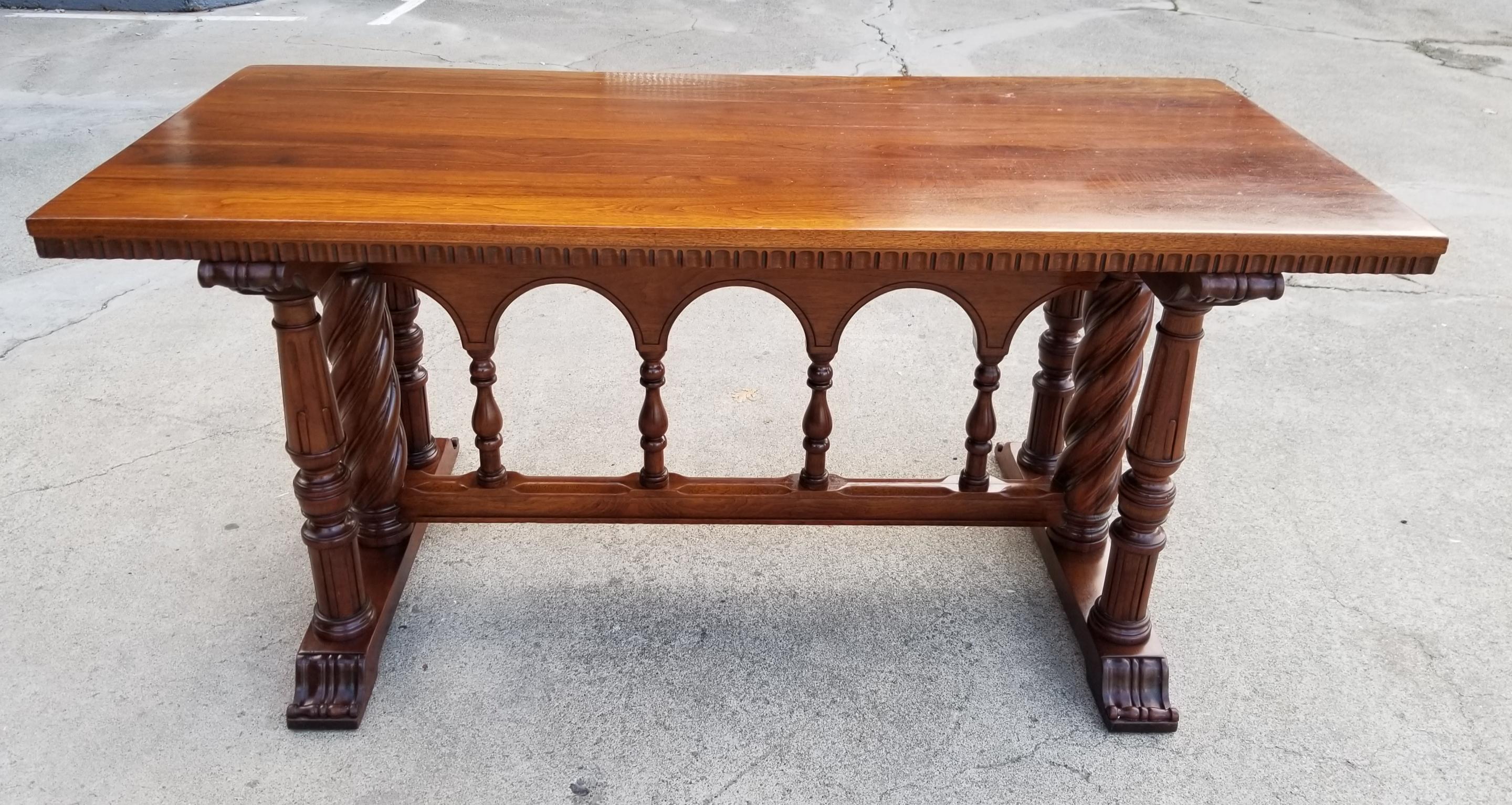Early 20th Century Refectory or Library Table In Good Condition In Fulton, CA