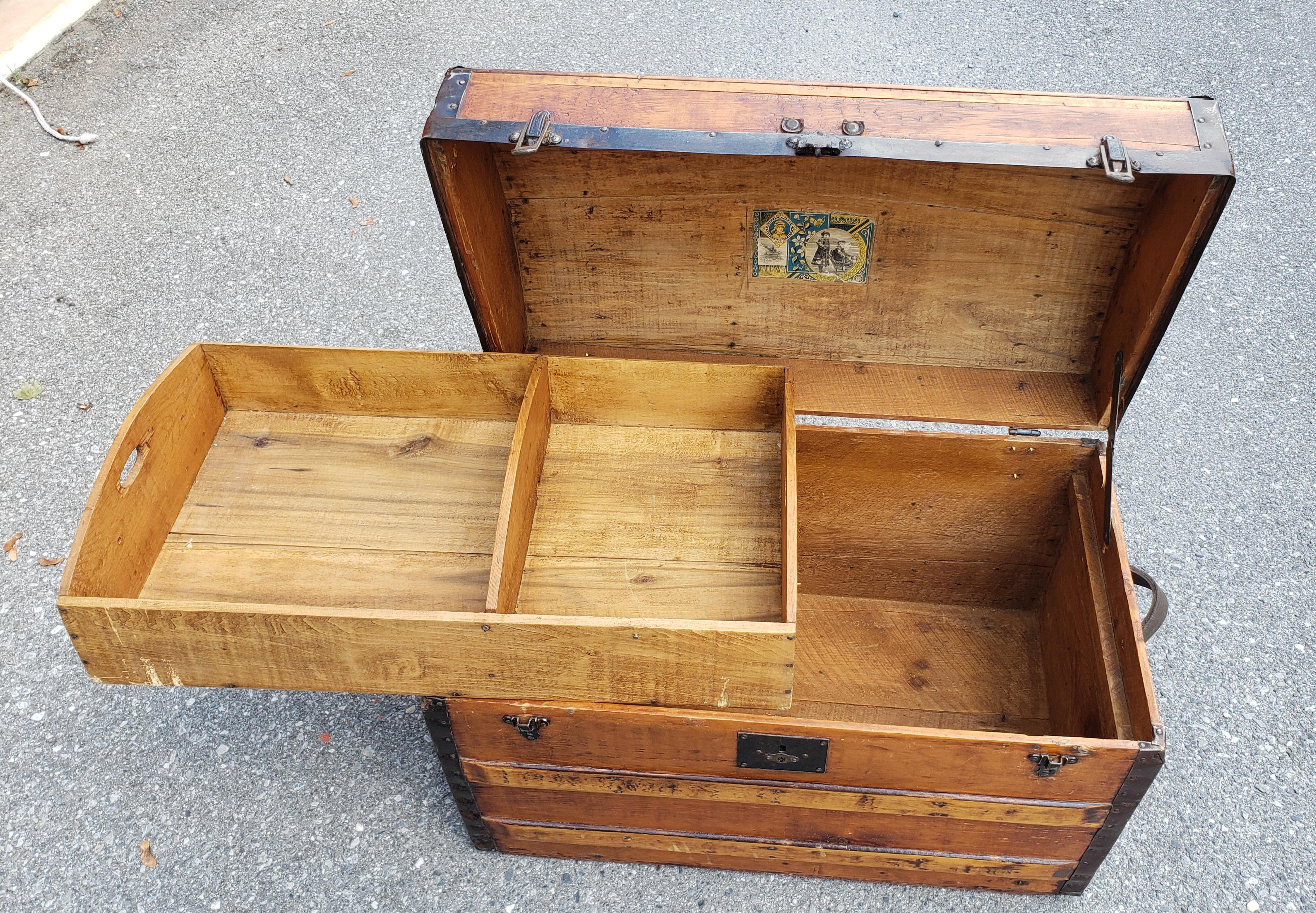 Metal Early 20th Century Refinished American Rolling Pine Blanket Chest Storage Trunk For Sale