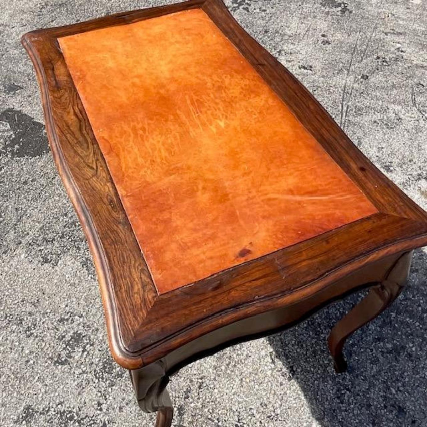 Early 20th Century Regency Leather Top Writing Desk 1