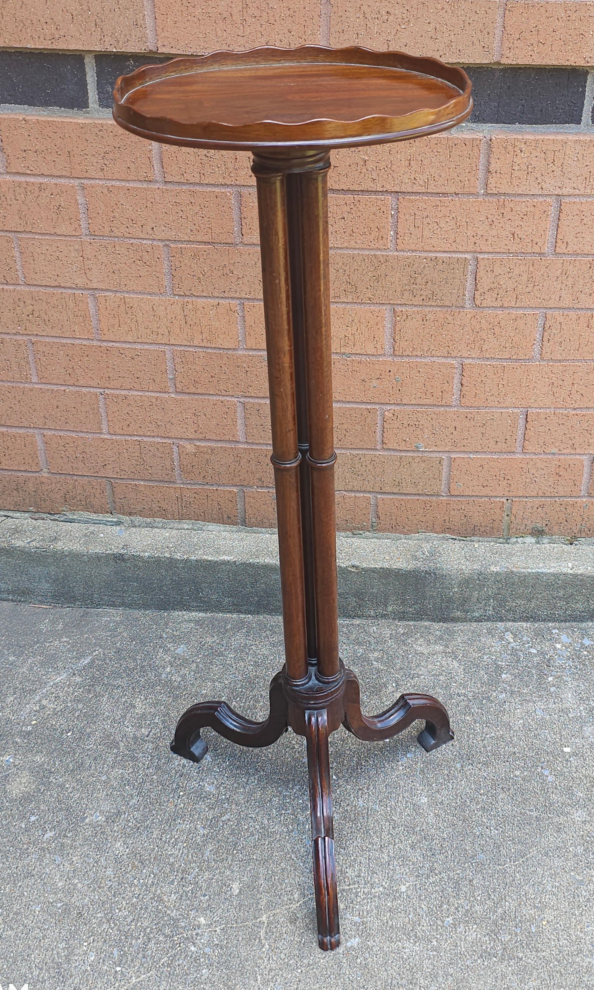 Neoclassical Early 20th Century Regency Style Tripod Mahogany Pedestal Plant Stand For Sale