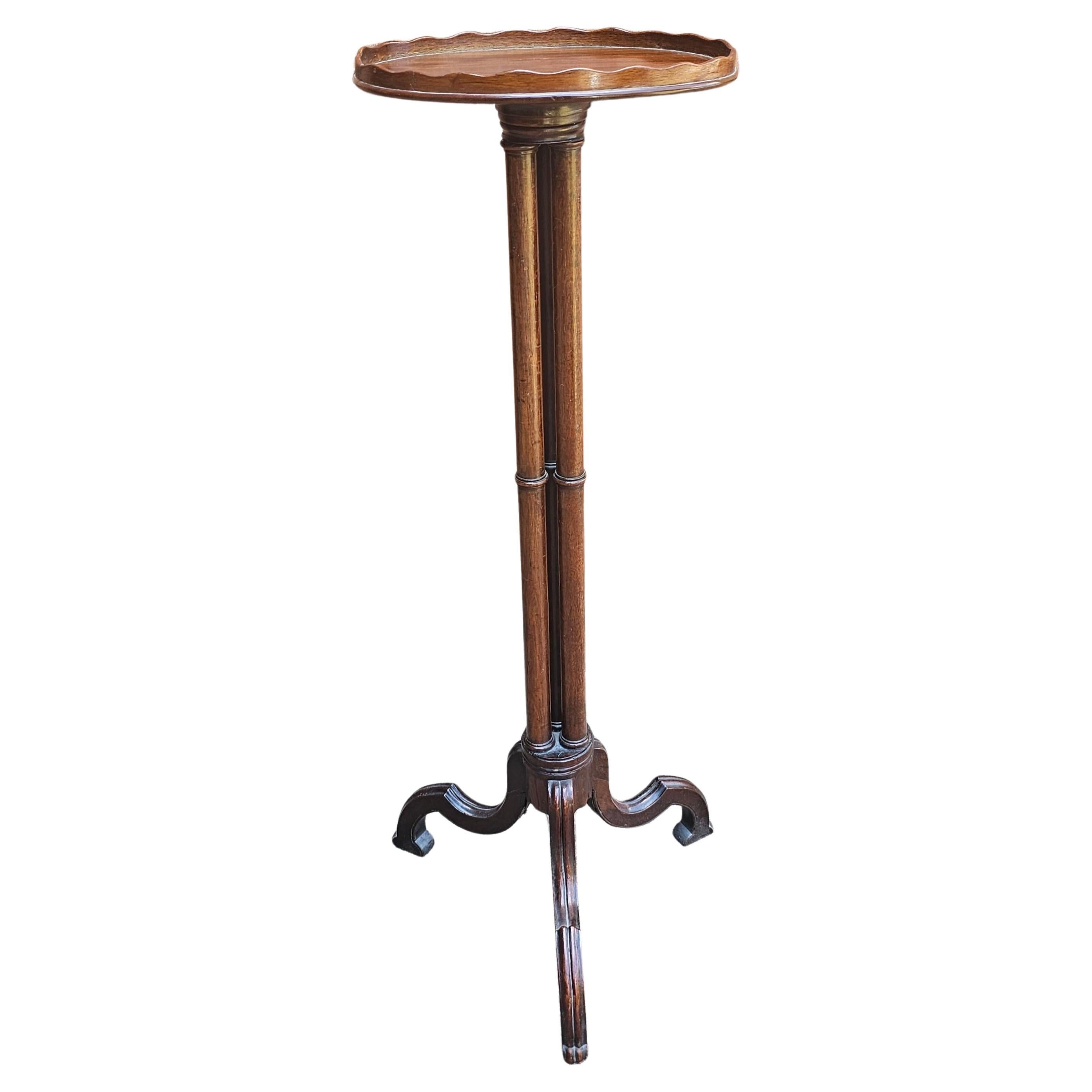 Anfang des 20. Jahrhunderts Regency Style Tripod Mahagoni Pedestal Plant Stand
