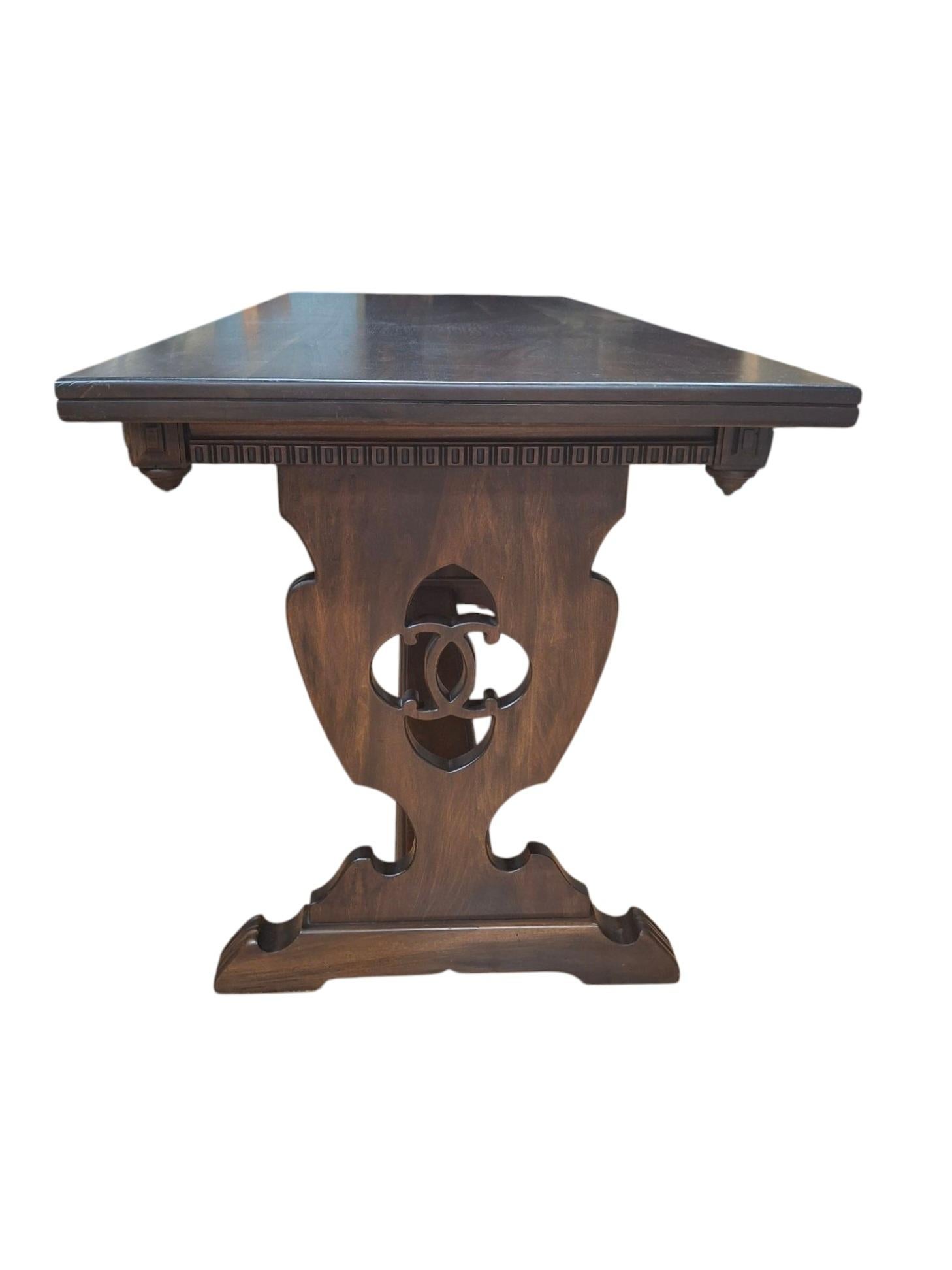Table à tréteaux de style Renaissance du début du 20e siècle en vente 4