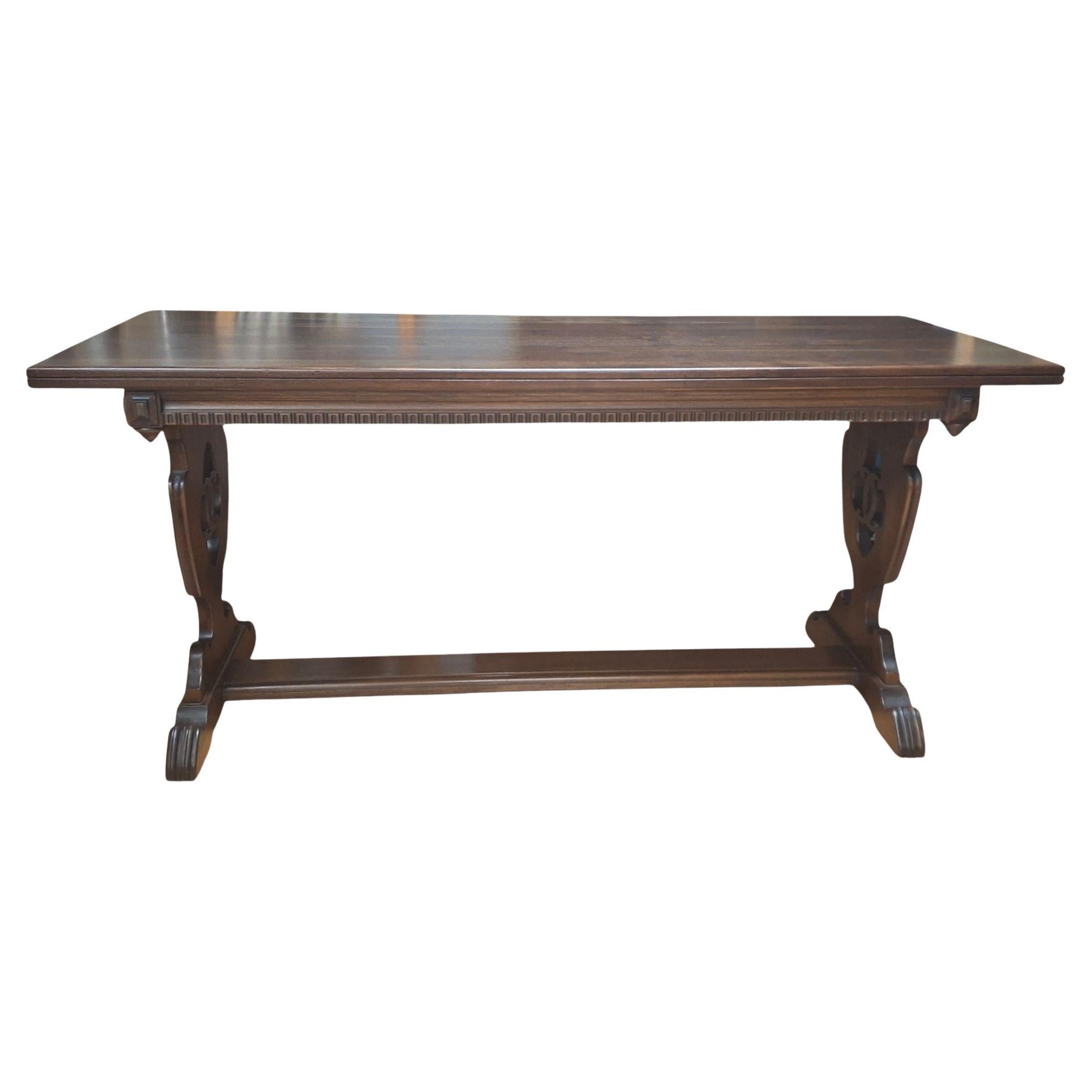 Mesa de caballete de estilo renacentista de principios del siglo XX