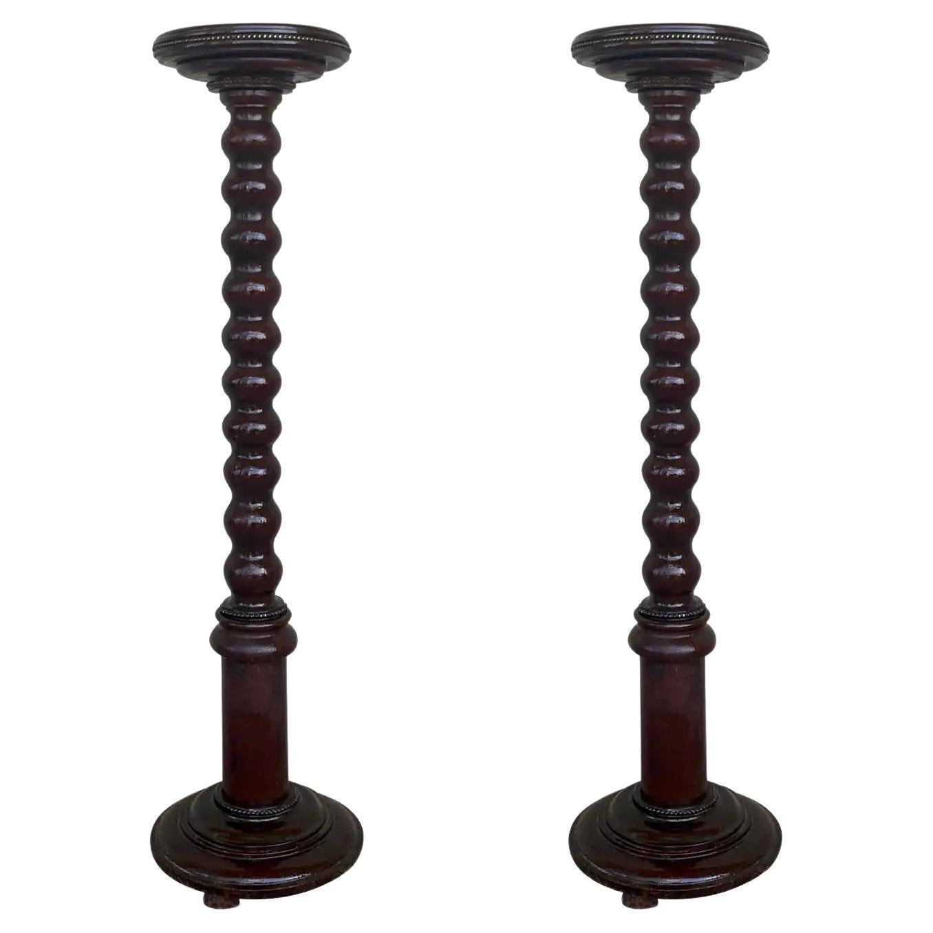 Early 20th Century Renaissance Turned Columns Pedestals in Walnut For Sale