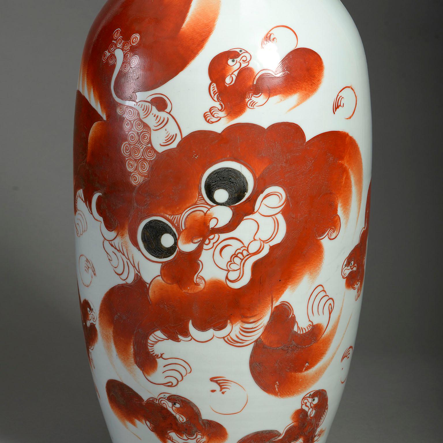 Chinese Export Early 20th Century, Republic Period Foo Dog Porcelain Vase For Sale