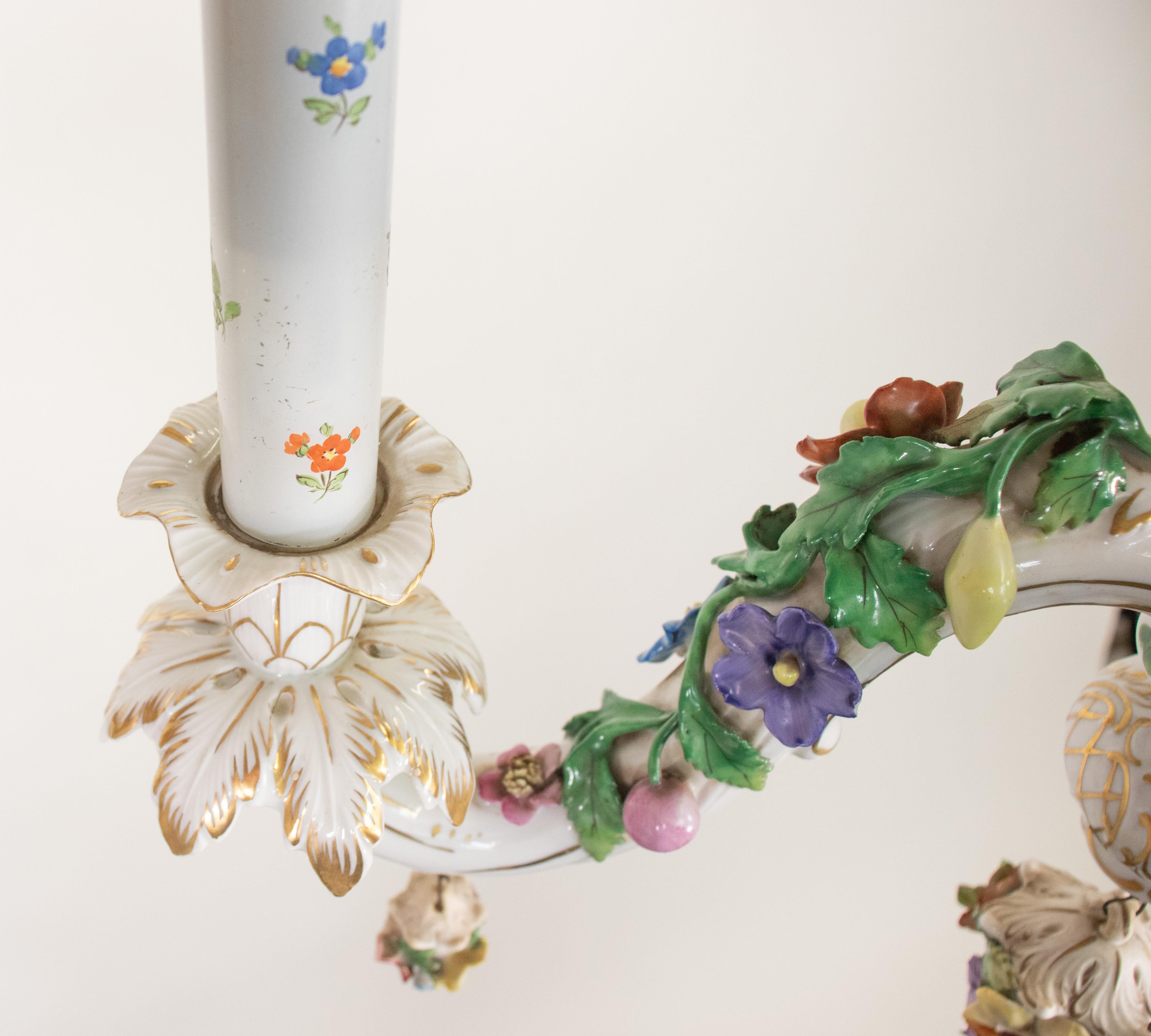Lampadario in porcellana di Dresden in stile rococò dei primi del Novecento in vendita 6
