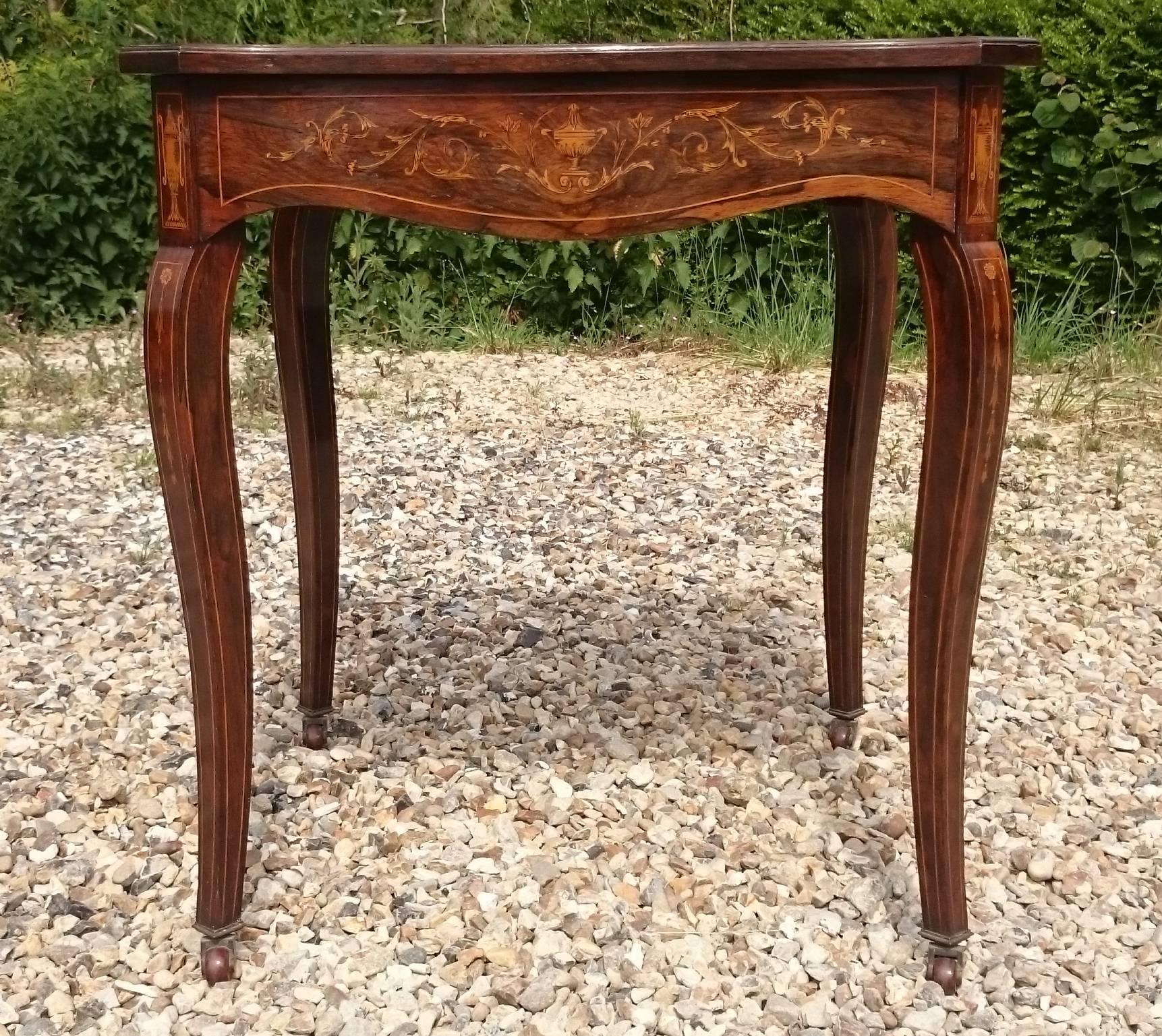 Edwardian Early 20th Century Rosewood Centre Table For Sale