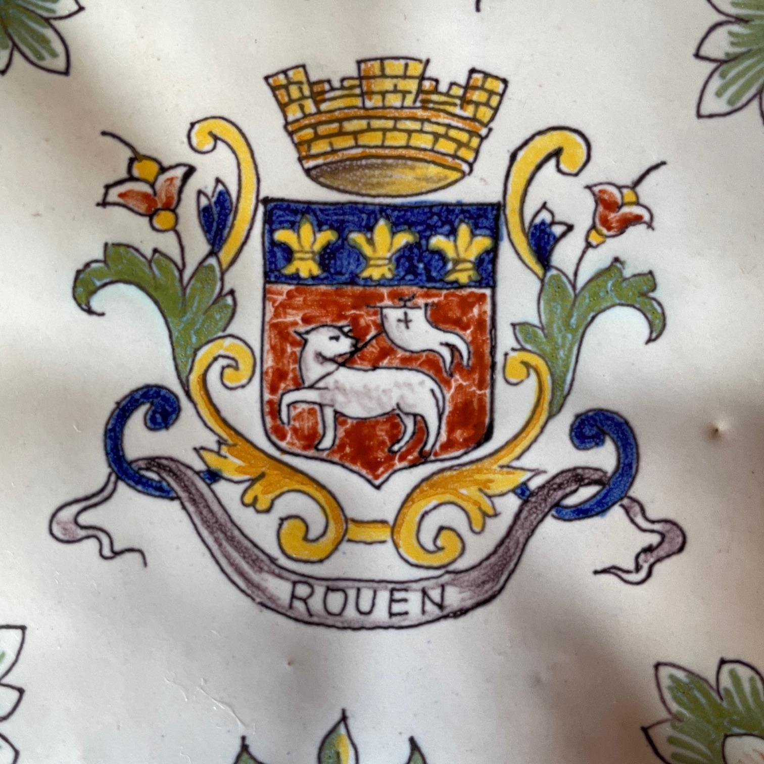 Ende 19. Jahrhundert Rouen Französisch Wappen Kuchen Stand Display Teller Fayence Crest im Angebot 4