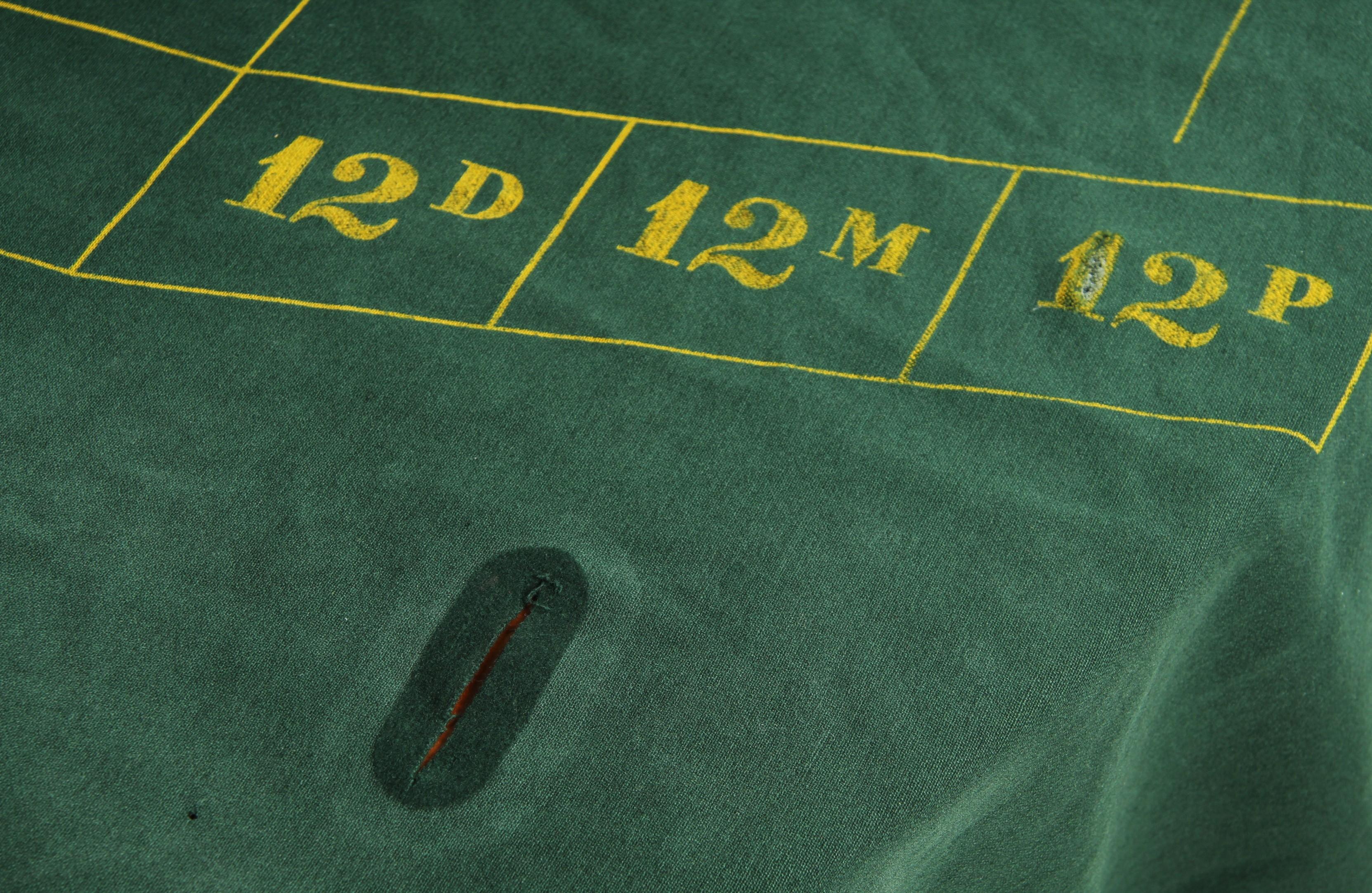 Roulette du début du 20e siècle avec drap de roulette provenant d'un ancien casino en vente 5
