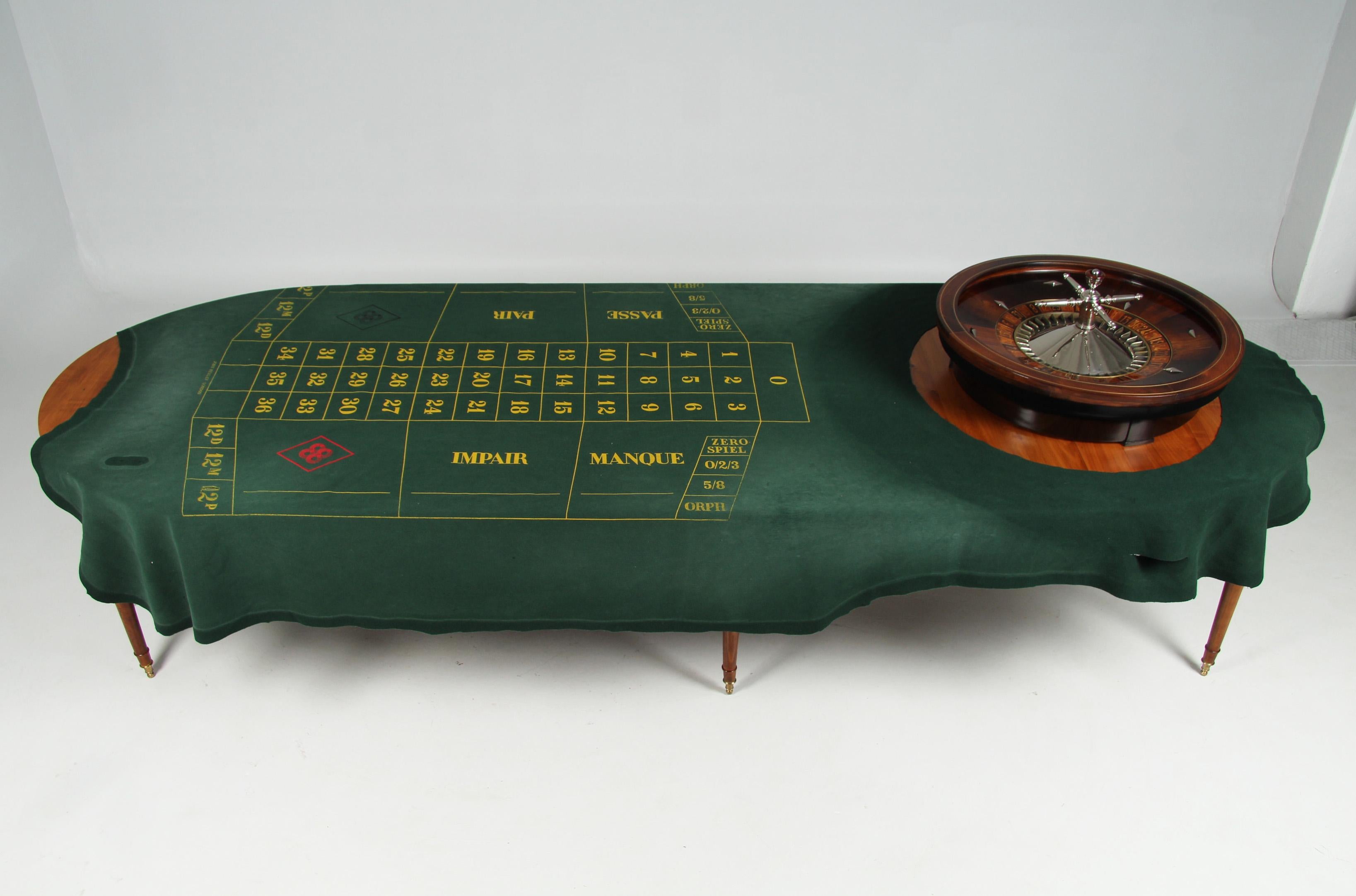 Roulette du début du 20e siècle avec drap de roulette provenant d'un ancien casino en vente 6