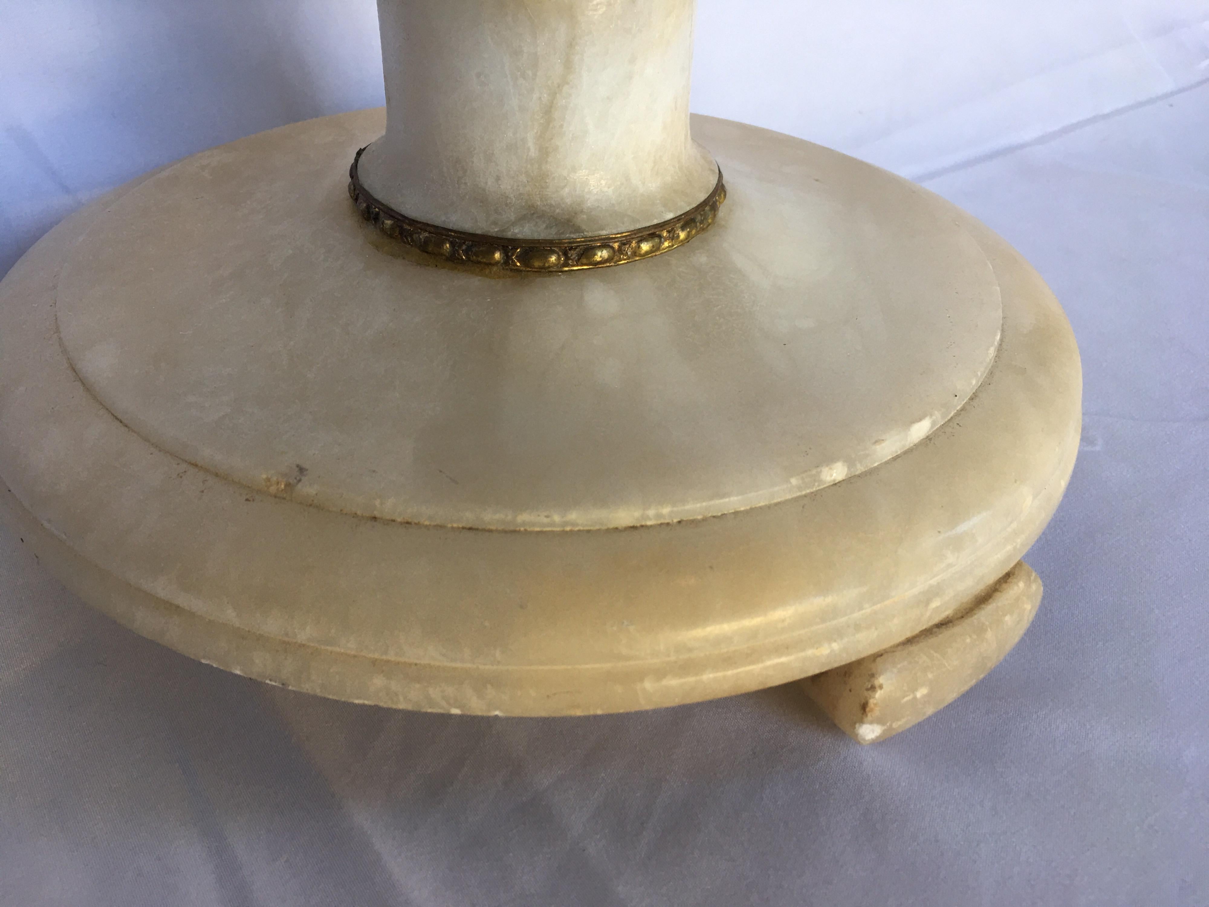 Early 20th Century Round Alabaster Marble Pedestal Drinks Side Spot Table, Italy 3