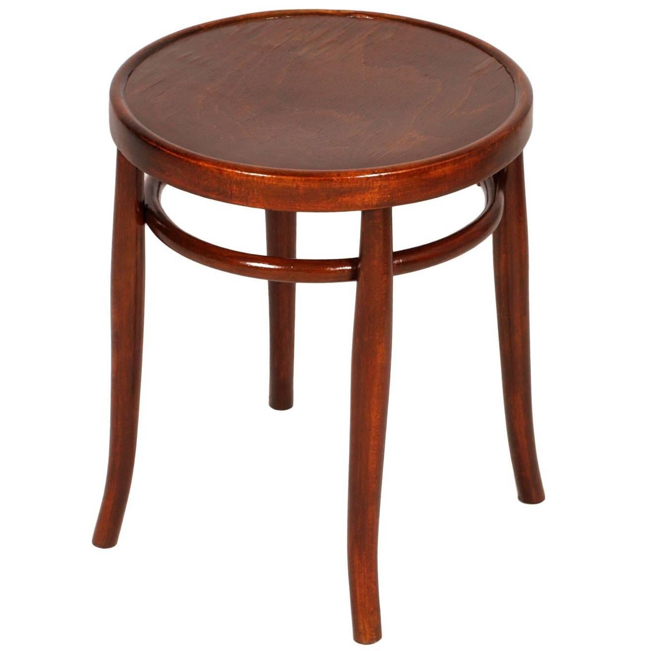 Early 20th Century Round Bentwood Coffee Table by Thonet Polished to Wax