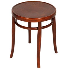 Early 20th Century Round Bentwood Coffee Table by Thonet Polished to Wax