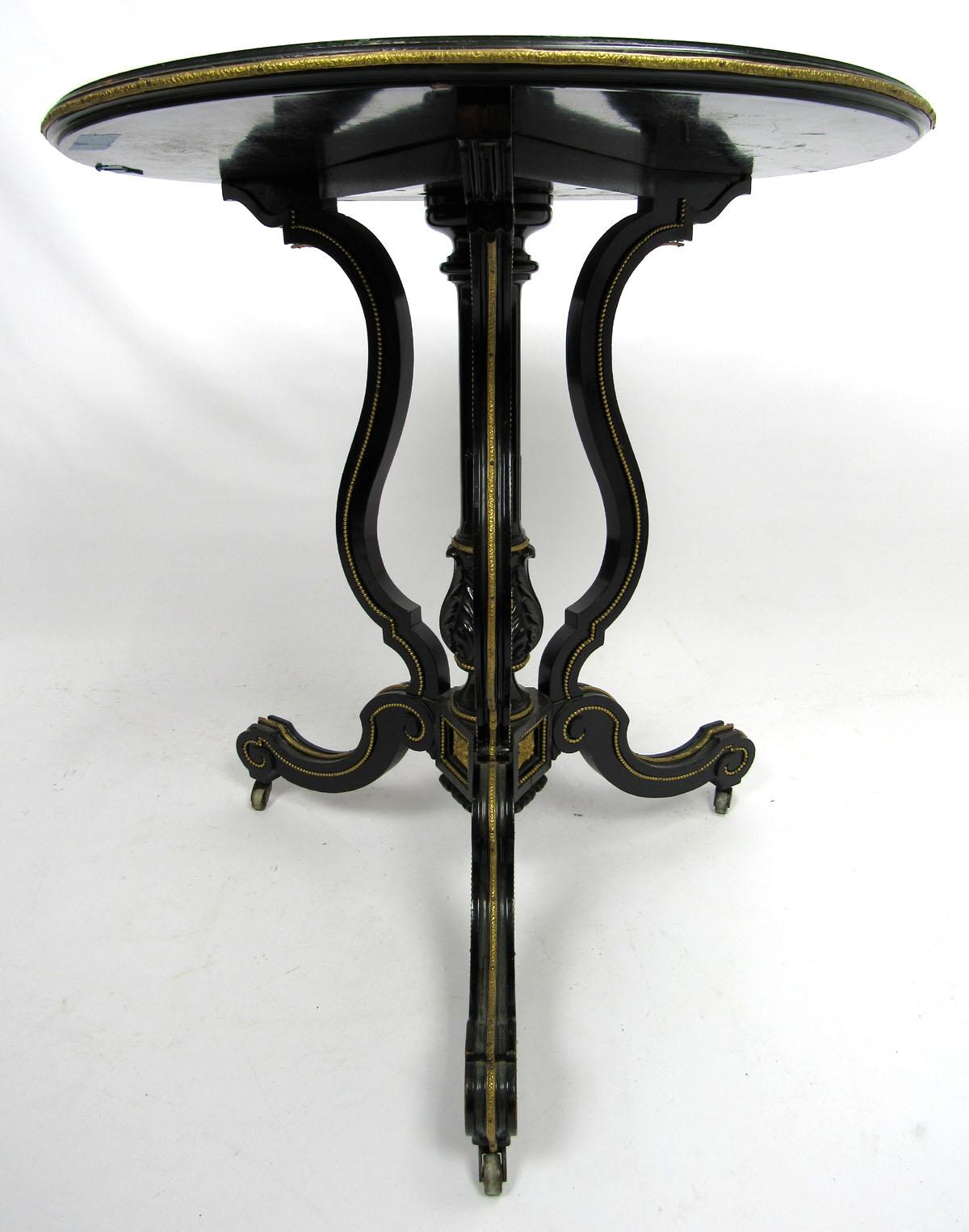 European Early 20th Century Round Side Table