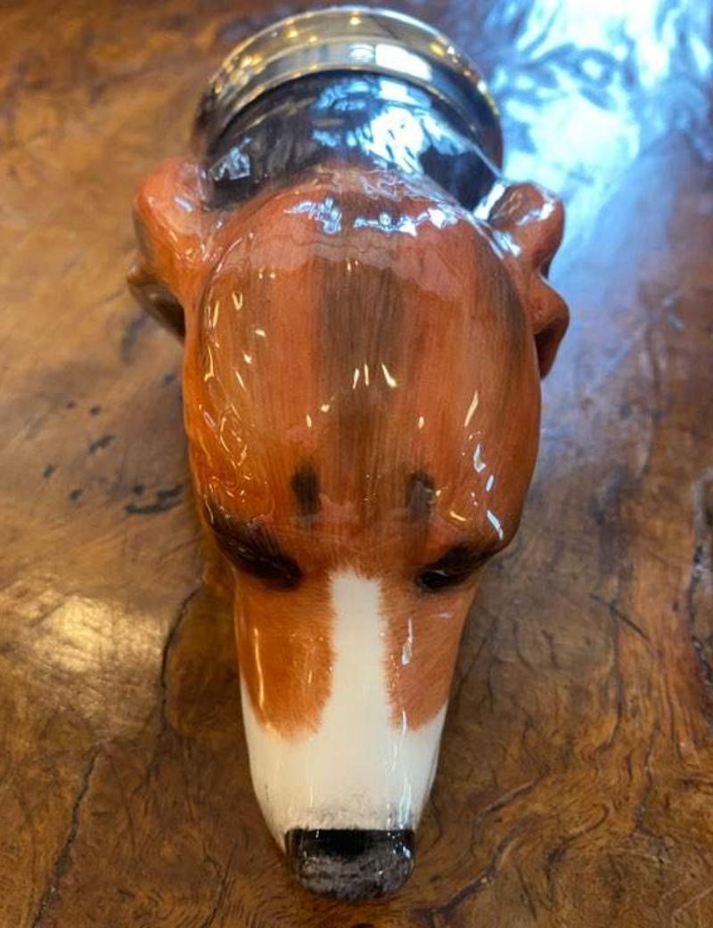 Early 20th Century Royale Stratford English Porcelain Hound Dog Stirrup Cup In Good Condition In Middleburg, VA