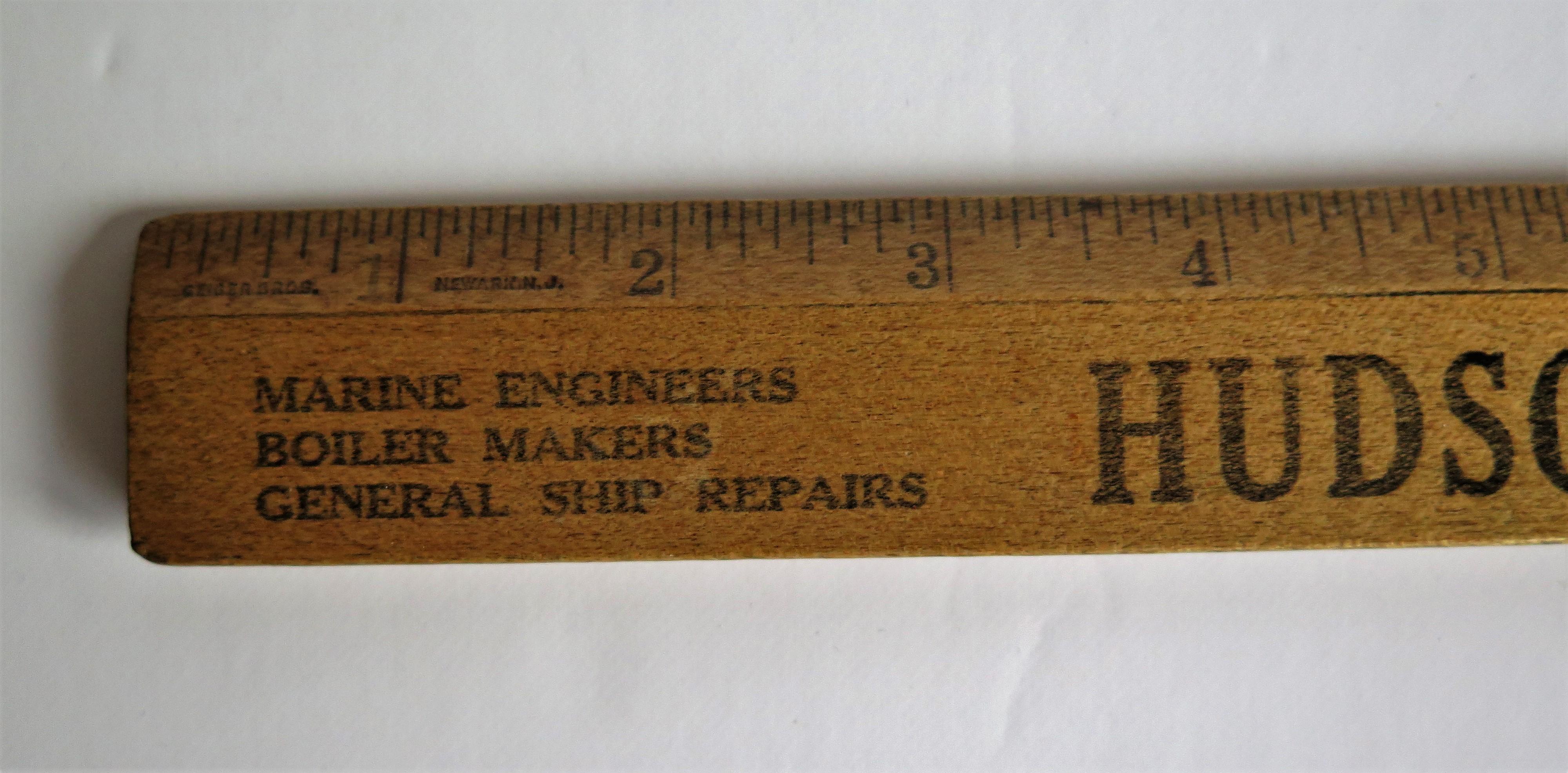 Hardwood Ruler for Hudson Engineering NJ by Geiger Bros Newark US, Ca 1920 In Good Condition For Sale In Lincoln, Lincolnshire