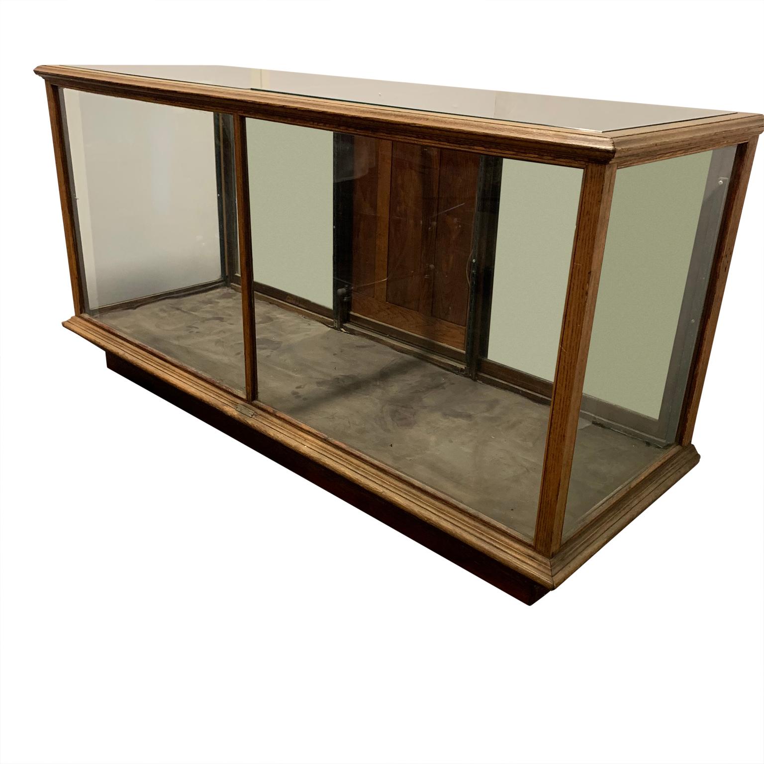 American Early 20th Century Russel & Sons Wooden Glass Top Floor Display Case Vitrine