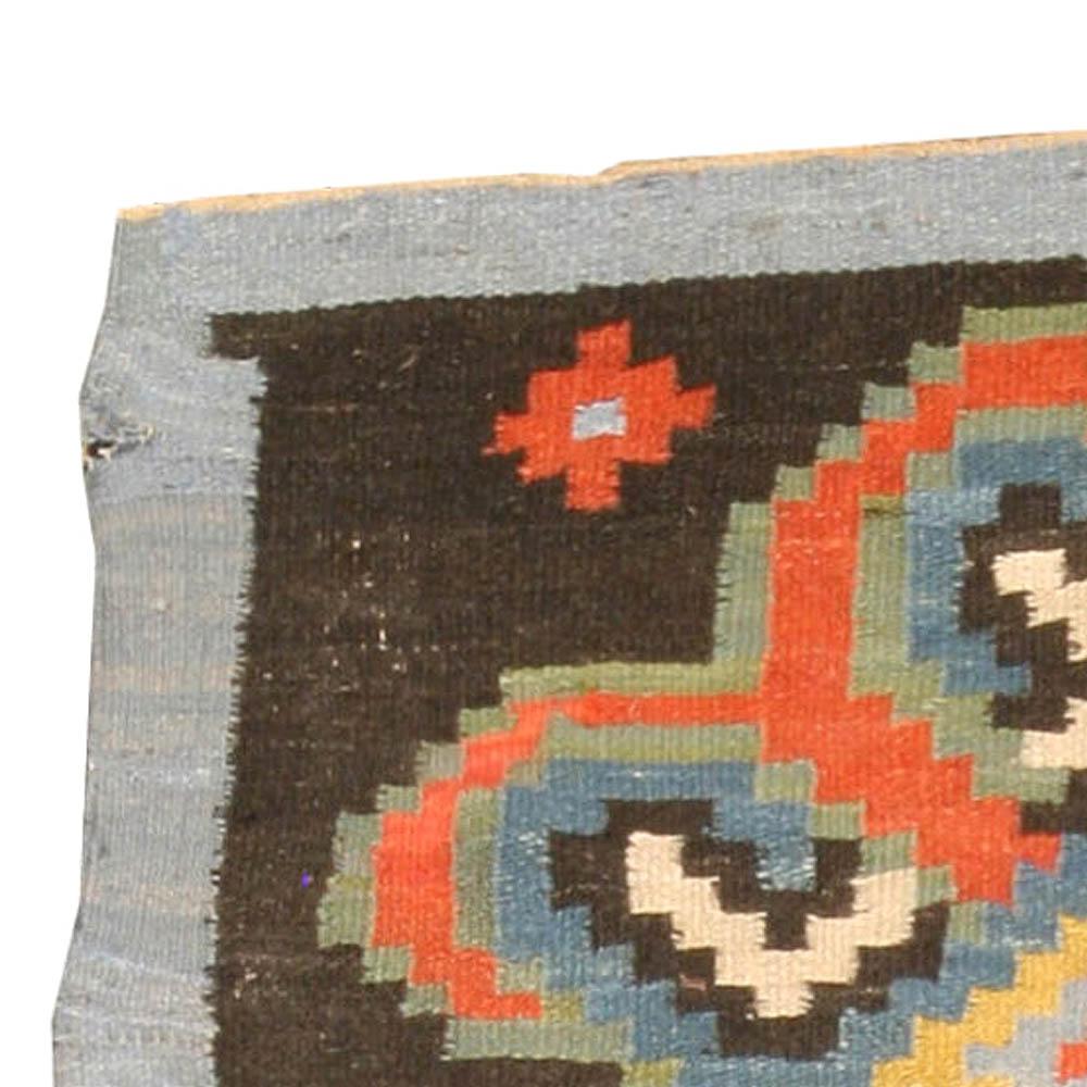 Early 20th Century Russian Bessarabian Rug In Good Condition For Sale In New York, NY