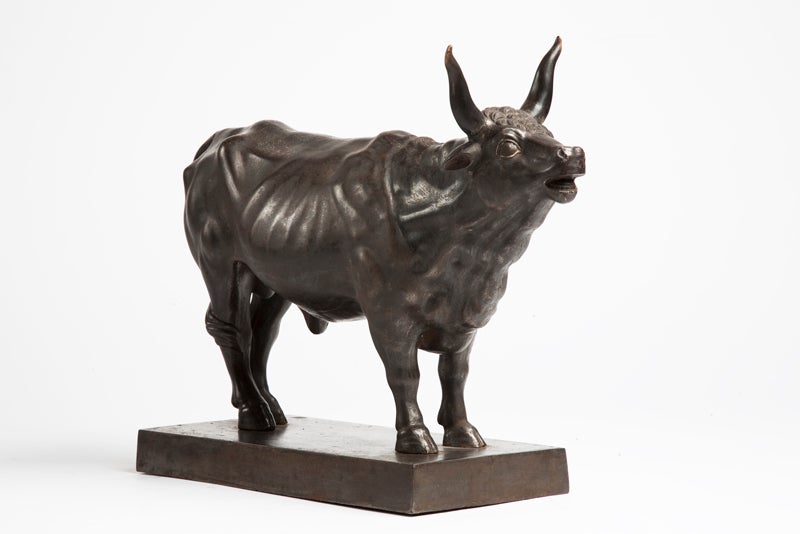 Early 20th Century Russian Iron Sculpture Depicting a Bull In Excellent Condition In Milan, IT