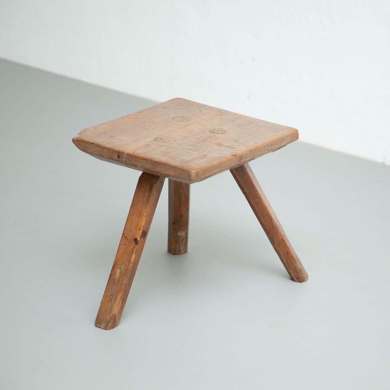 Metà XX secolo Sgabello rustico francese in Wood dei primi del Novecento in vendita
